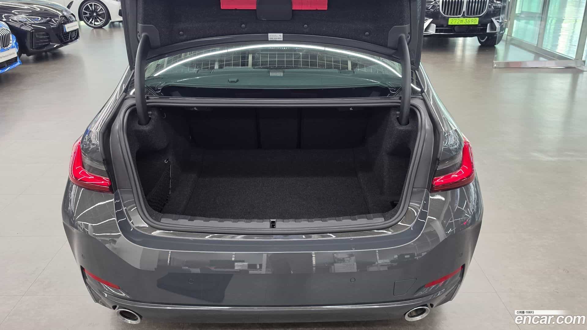 3-Series BMW 2025.6-OPTION-024