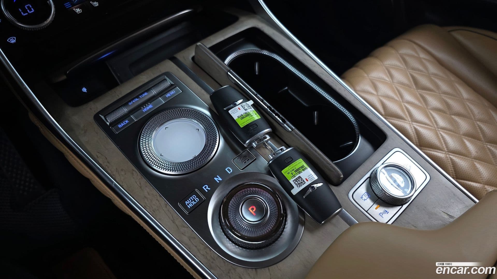 Main__Slider__Photo:GV80 Genesis 2020.6-8