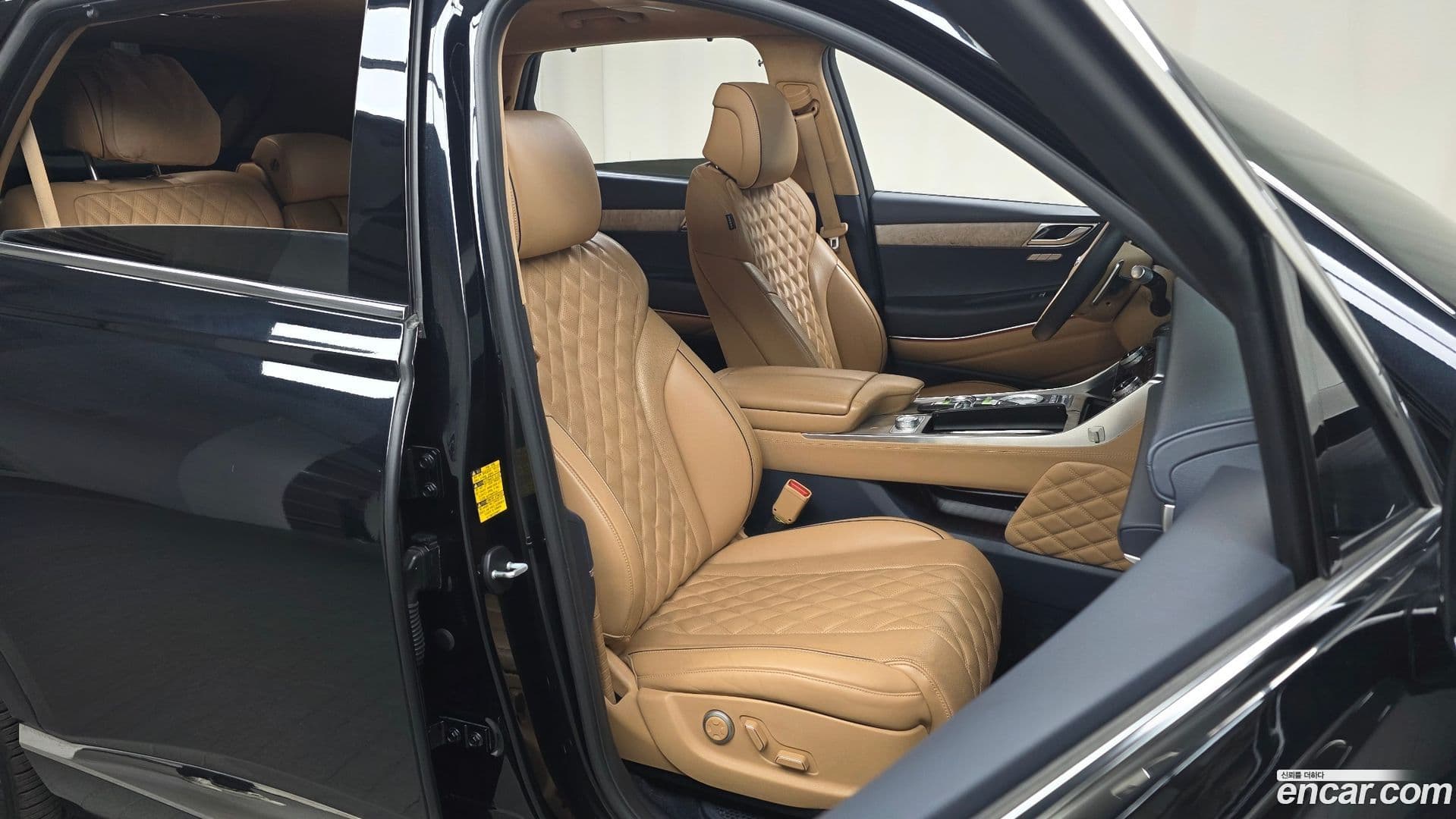 Main__Slider__Photo:GV80 Genesis 2020.6-25