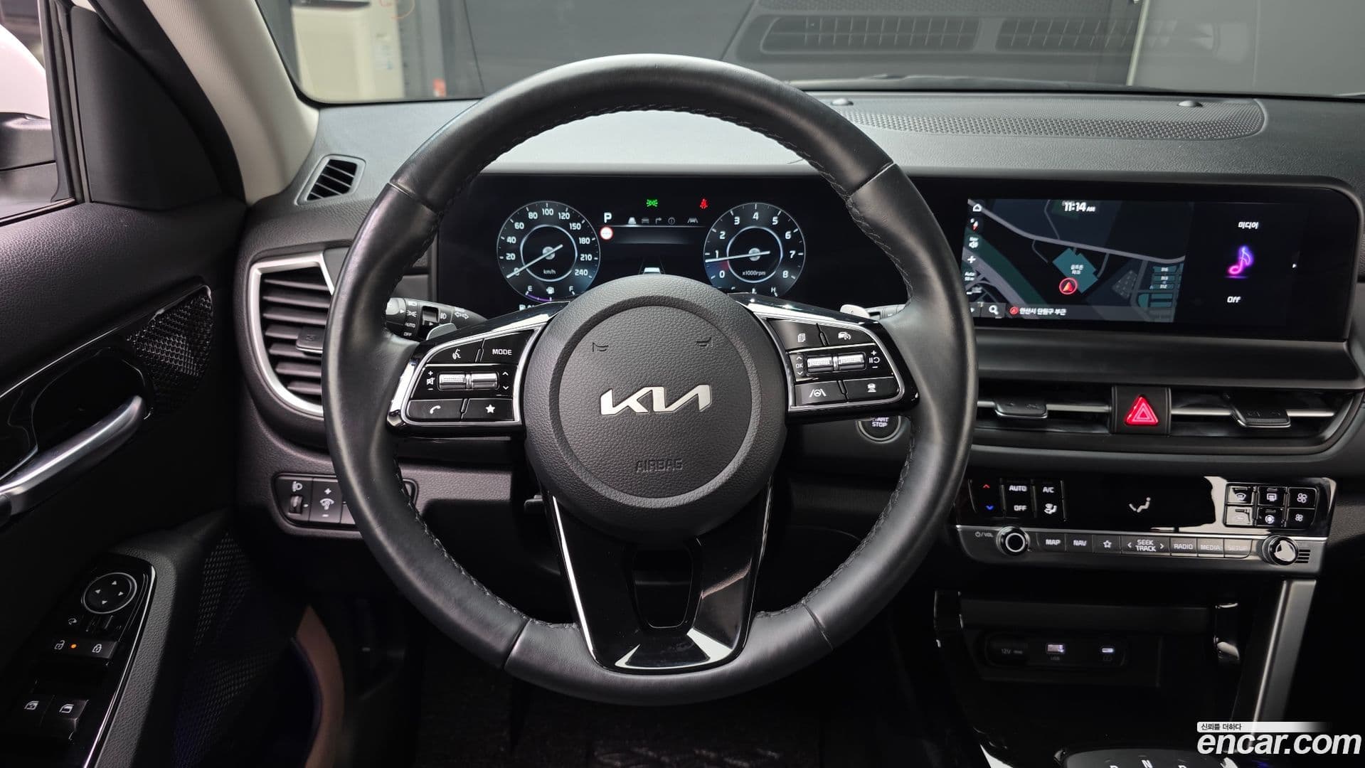 Main__Slider__Photo:Seltos Kia 2024.0-11