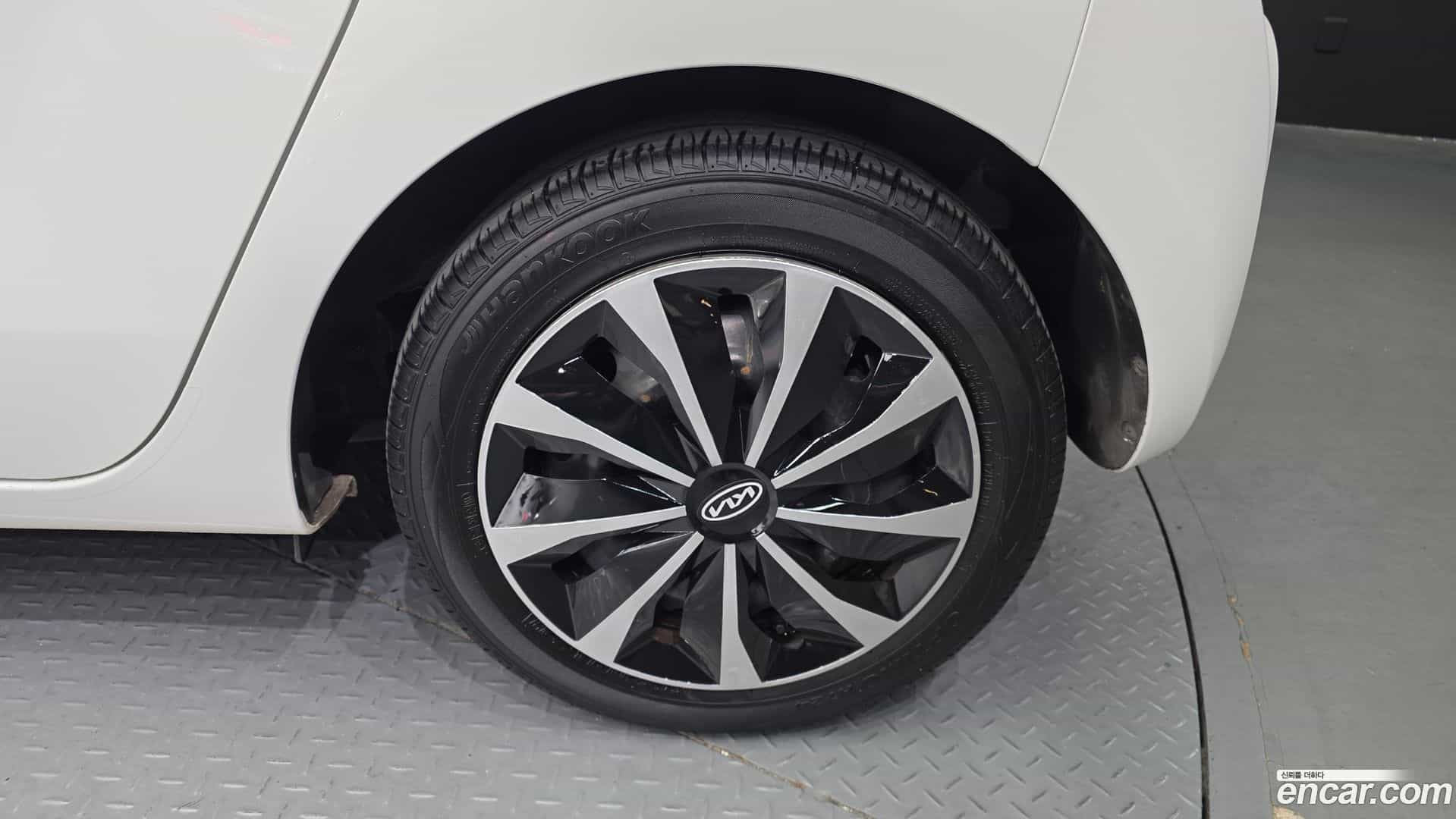 RAY Kia 2022.2-OUTER-031