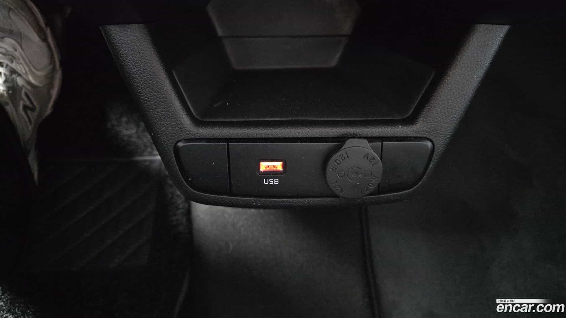 RAY Kia 2022.2-INNER-036