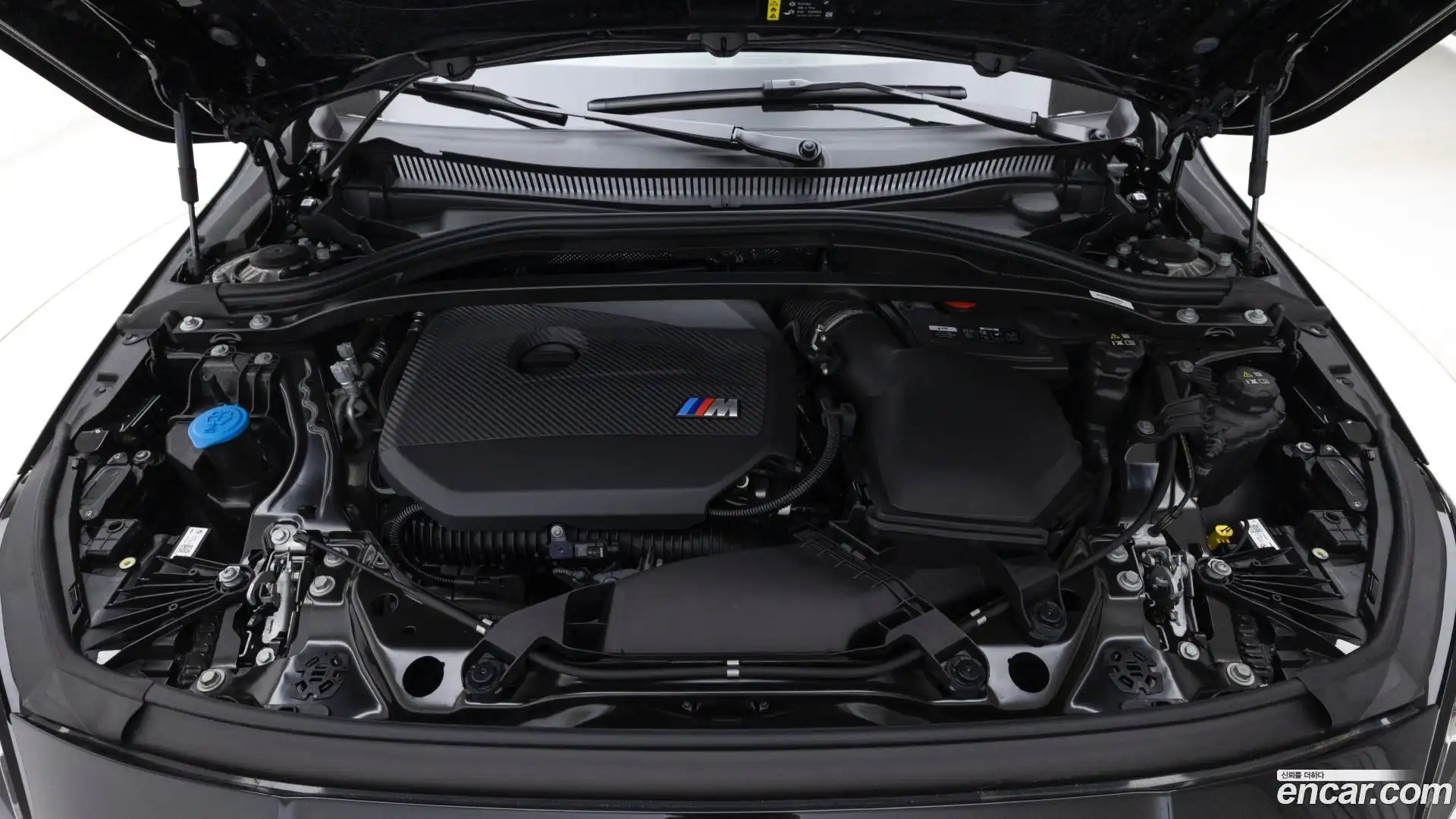 1-Series BMW 2025.6-OUTER-006