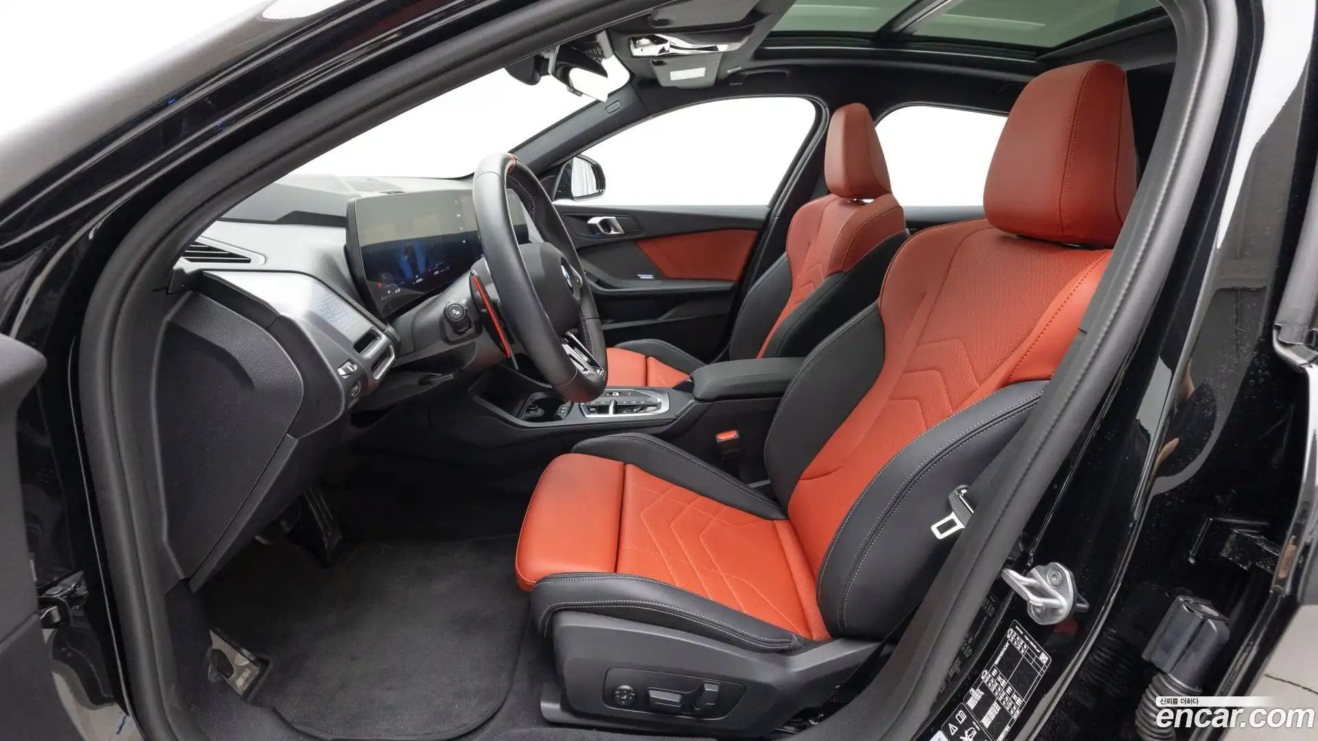 1-Series BMW 2025.6-INNER-010