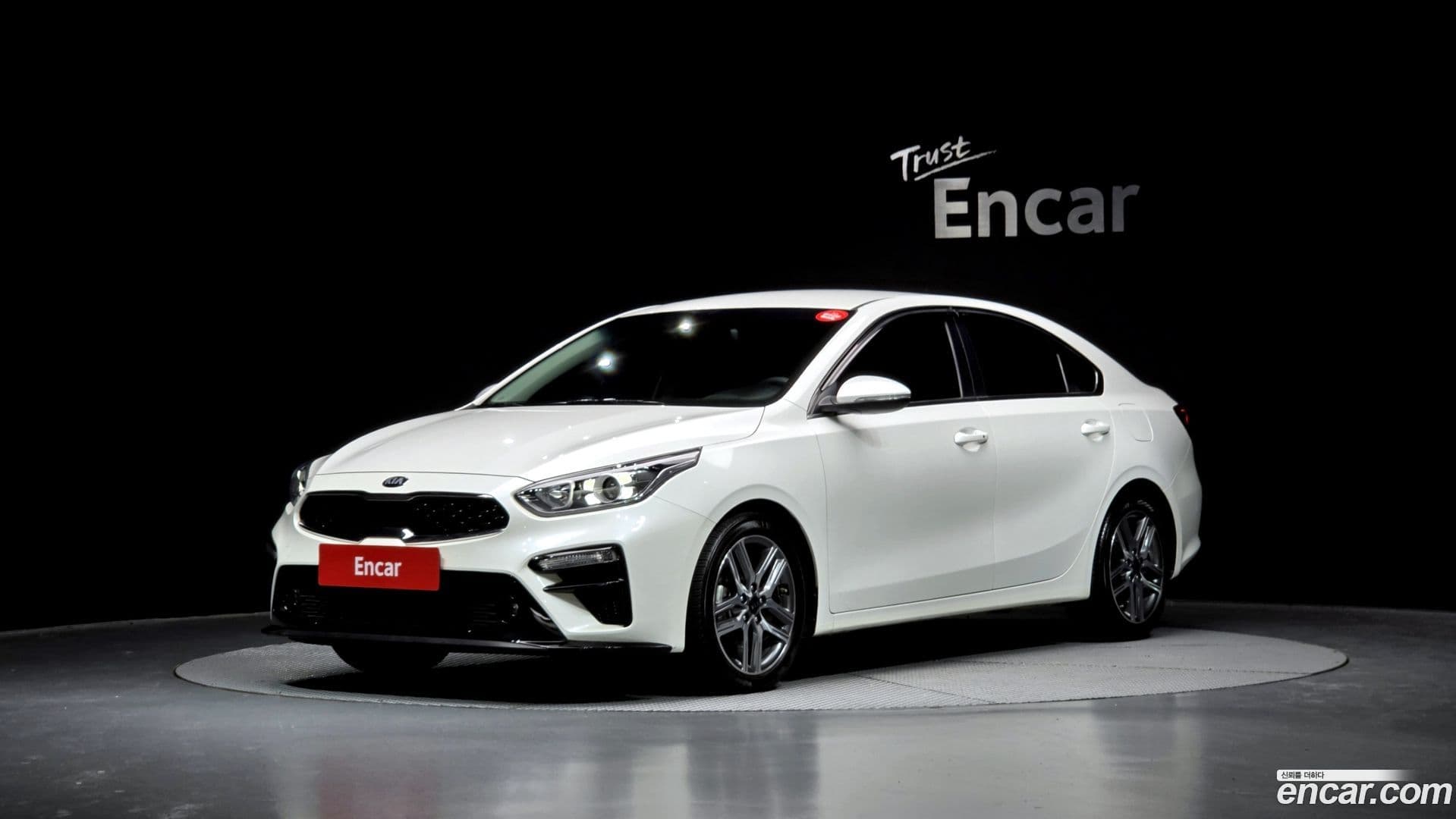 Main__Slider__Photo:K3 Kia 2019.3-0