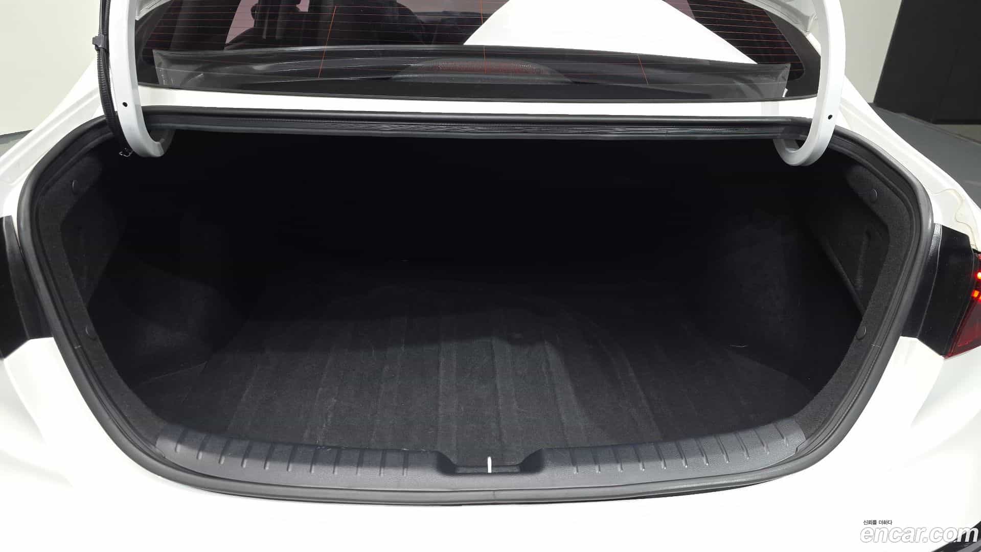 K3 Kia 2019.2-OPTION-024