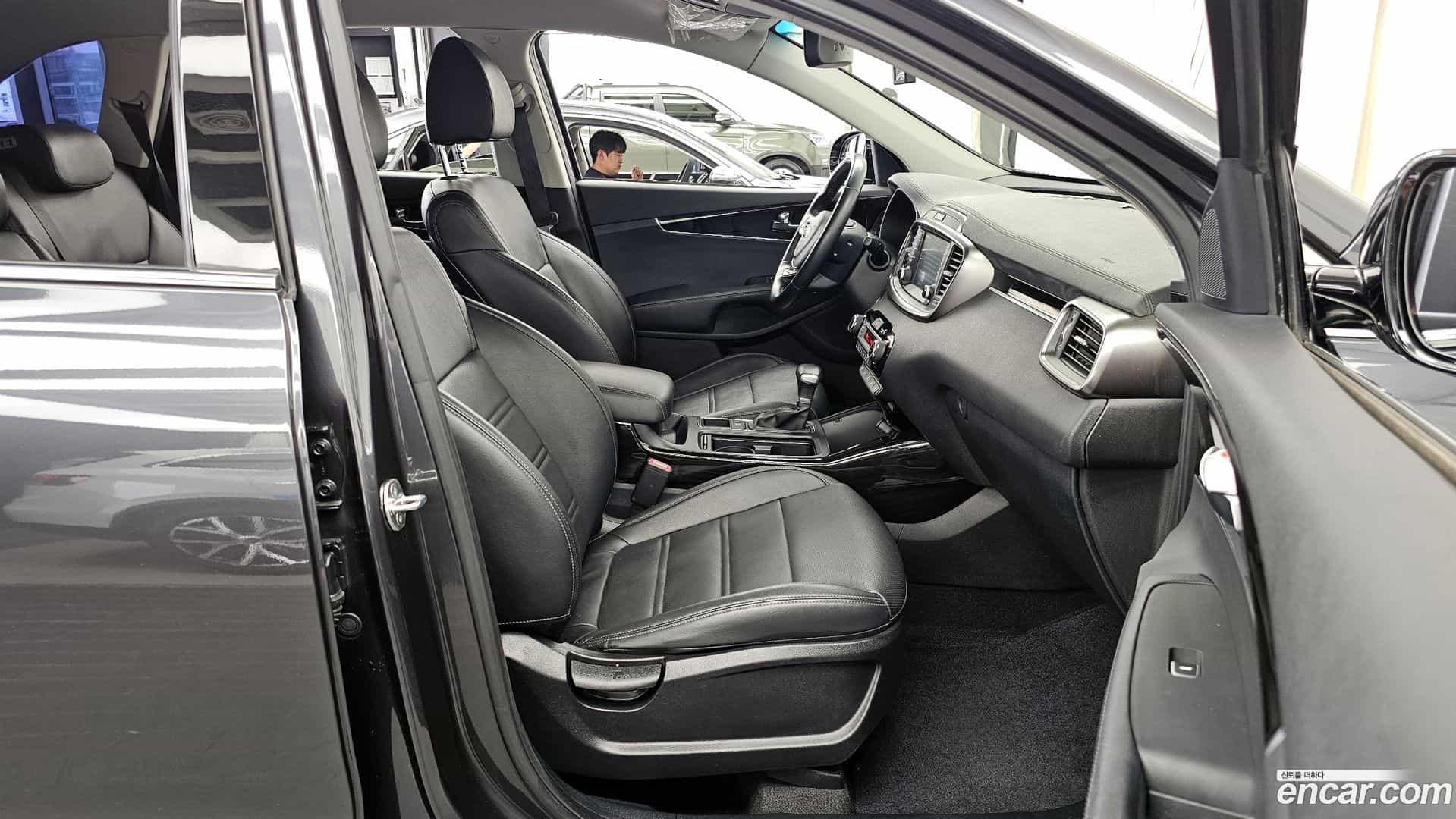 Sorento Kia 2019.6-OPTION-015