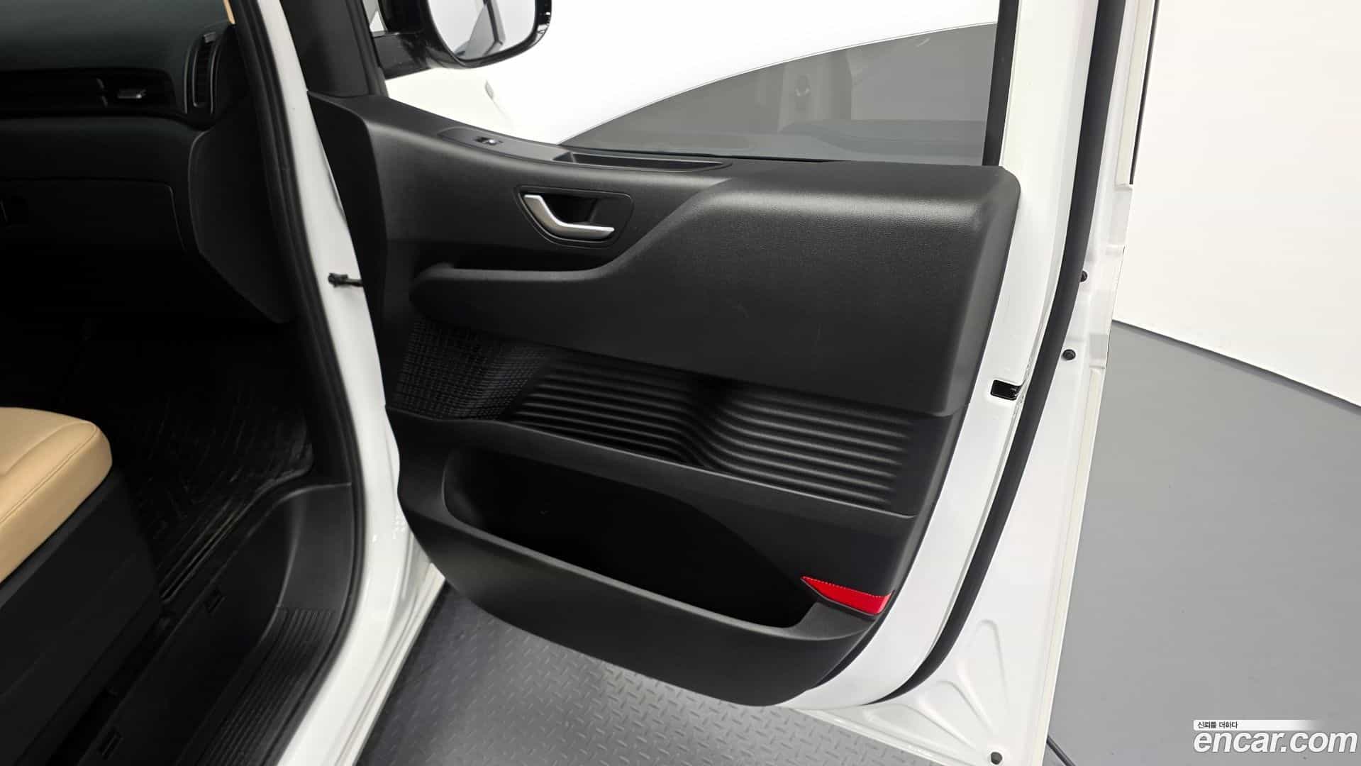 Staria Hyundai 2024.3-INNER-035