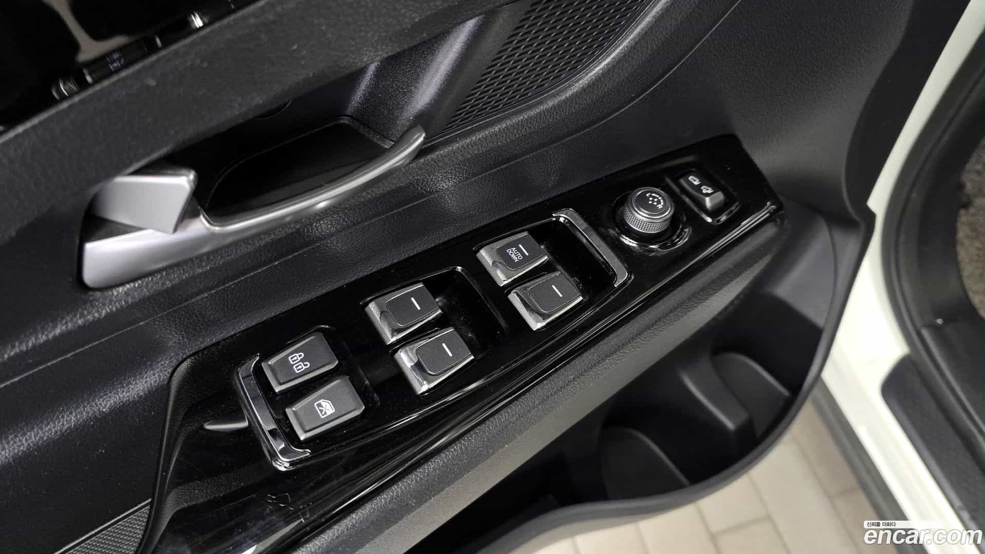 KORANDO KG Mobility 2021.5-OPTION-045