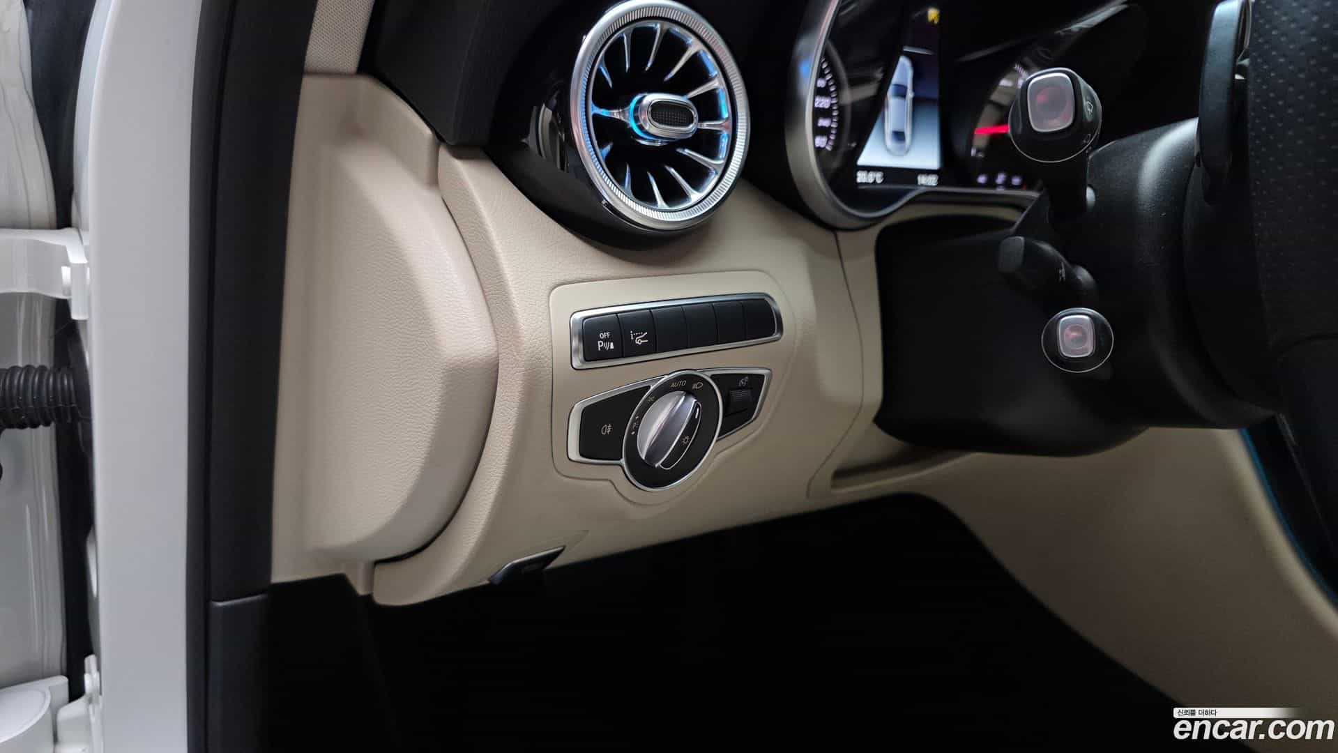 C-Class Mercedes-Benz 2018.2-OPTION-019