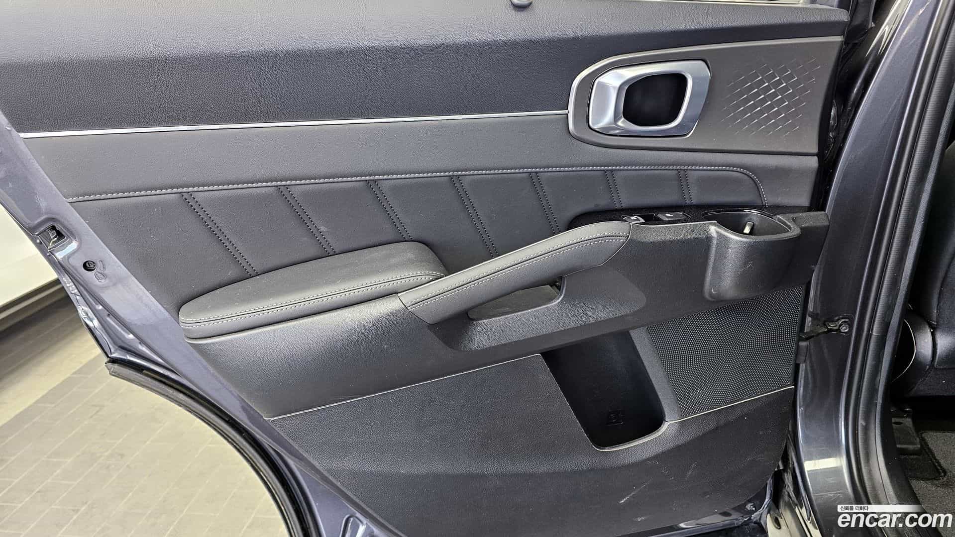 Sorento Kia 2021.9-INNER-035