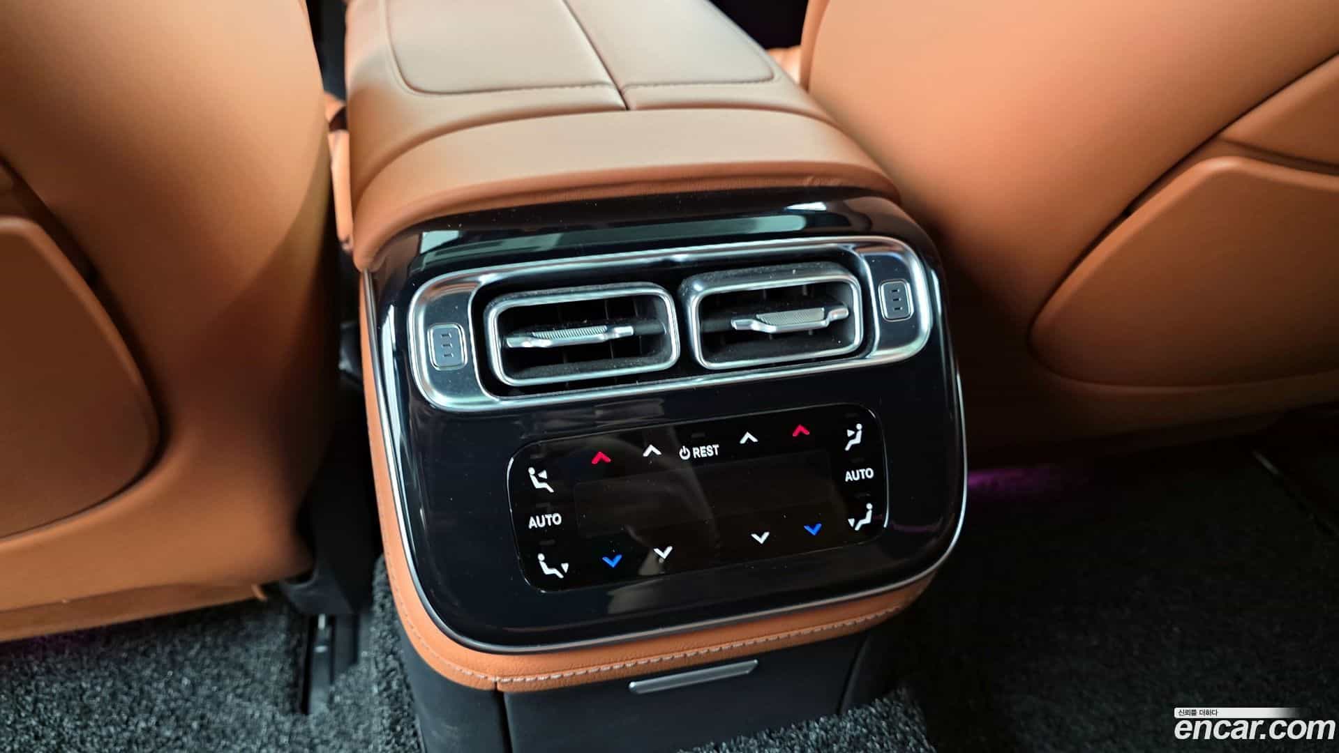 S-Class Mercedes-Benz 2023.6-OPTION-042