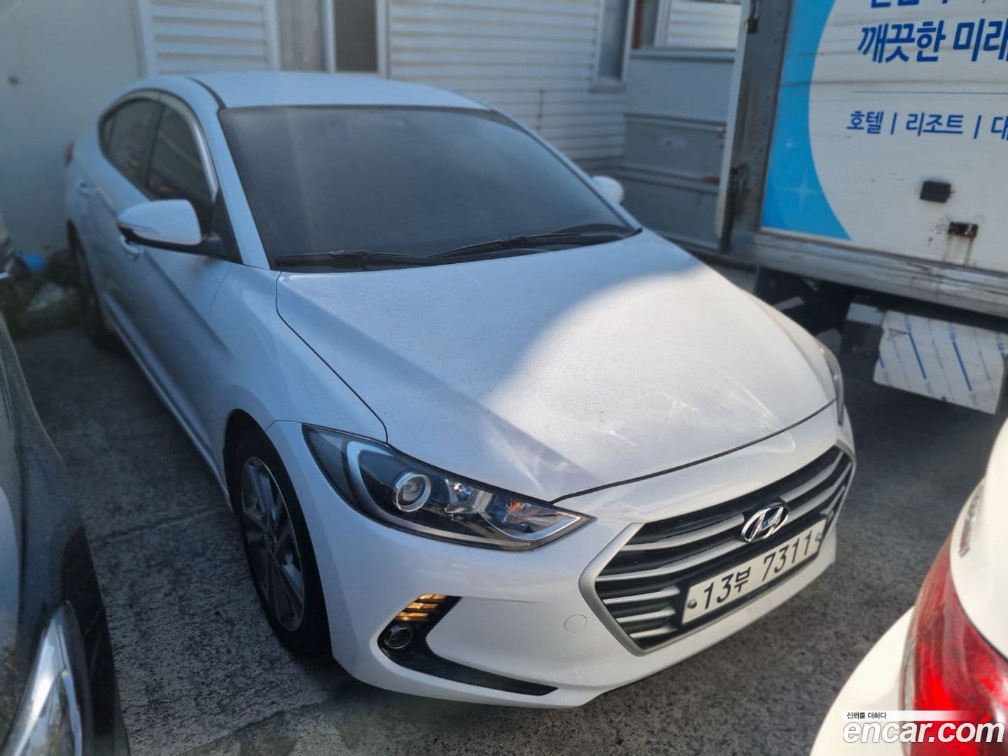 Main__Slider__Photo:AVANTE Hyundai 2017.0-0