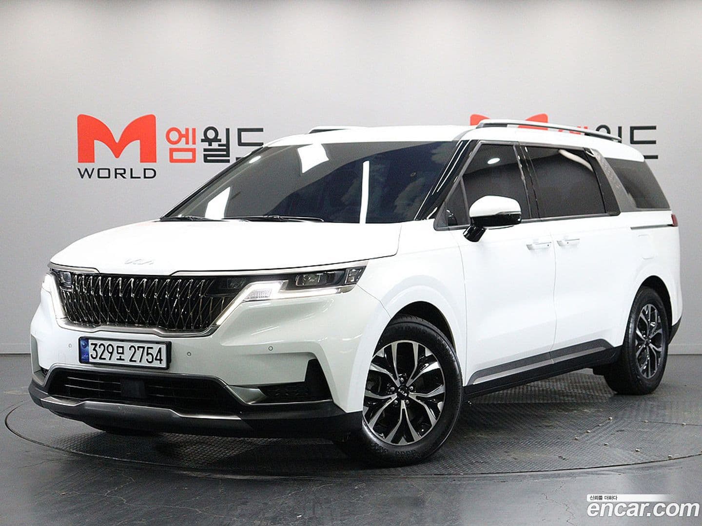 Main__Slider__Photo:Canival Kia 2022.4-0