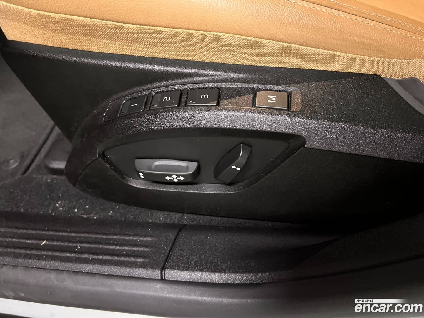 Main__Slider__Photo:V40 Volvo 2018.7-13