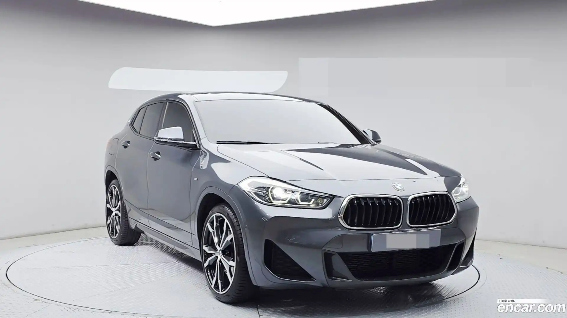 X2 (F39) BMW 2021.0-OUTER-003