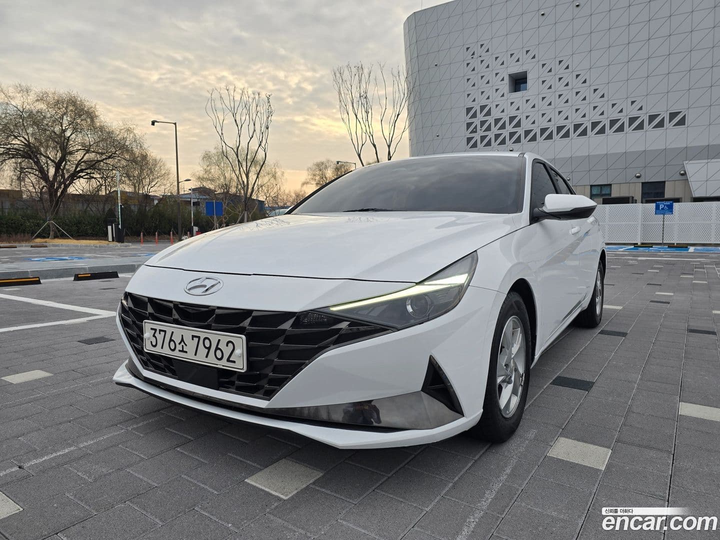 Main__Slider__Photo:AVANTE Hyundai 2021.10-0