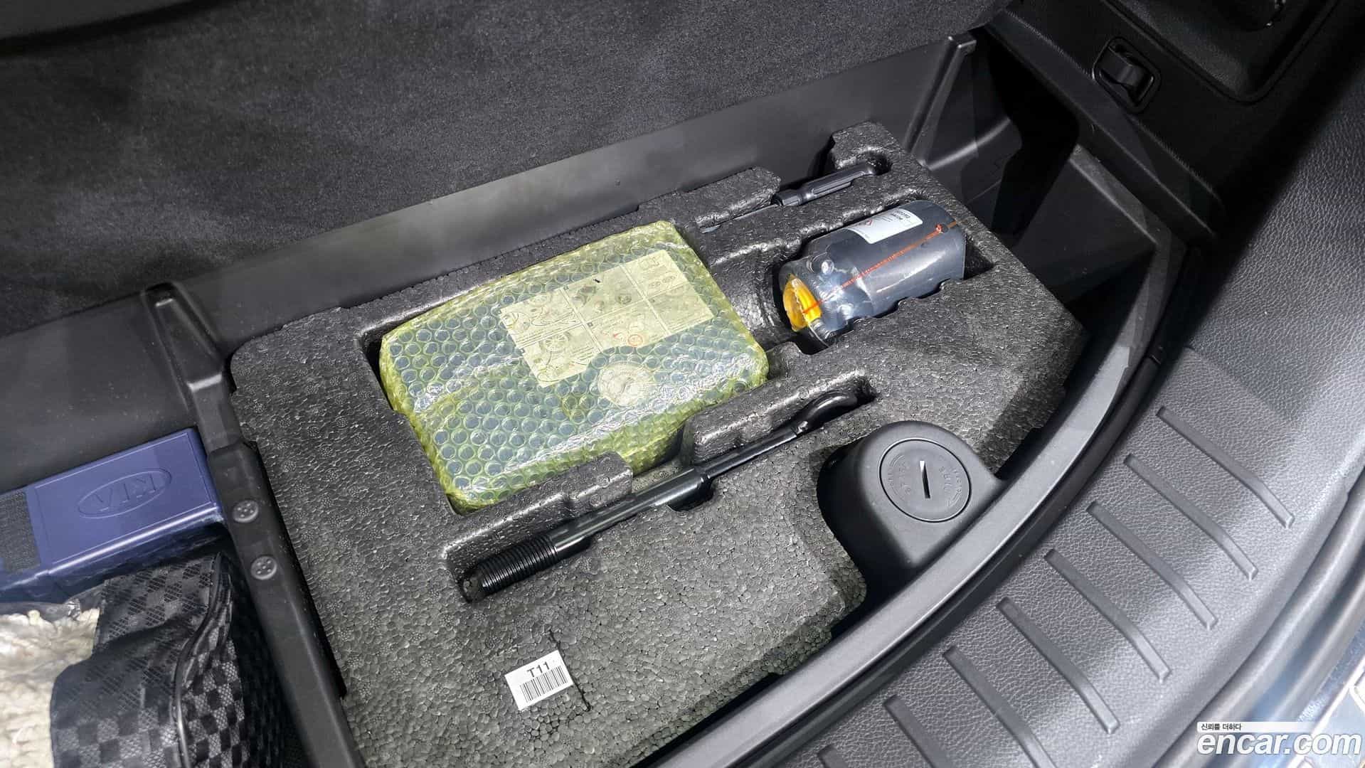 Maxcruz Hyundai 2017.8-OPTION-022