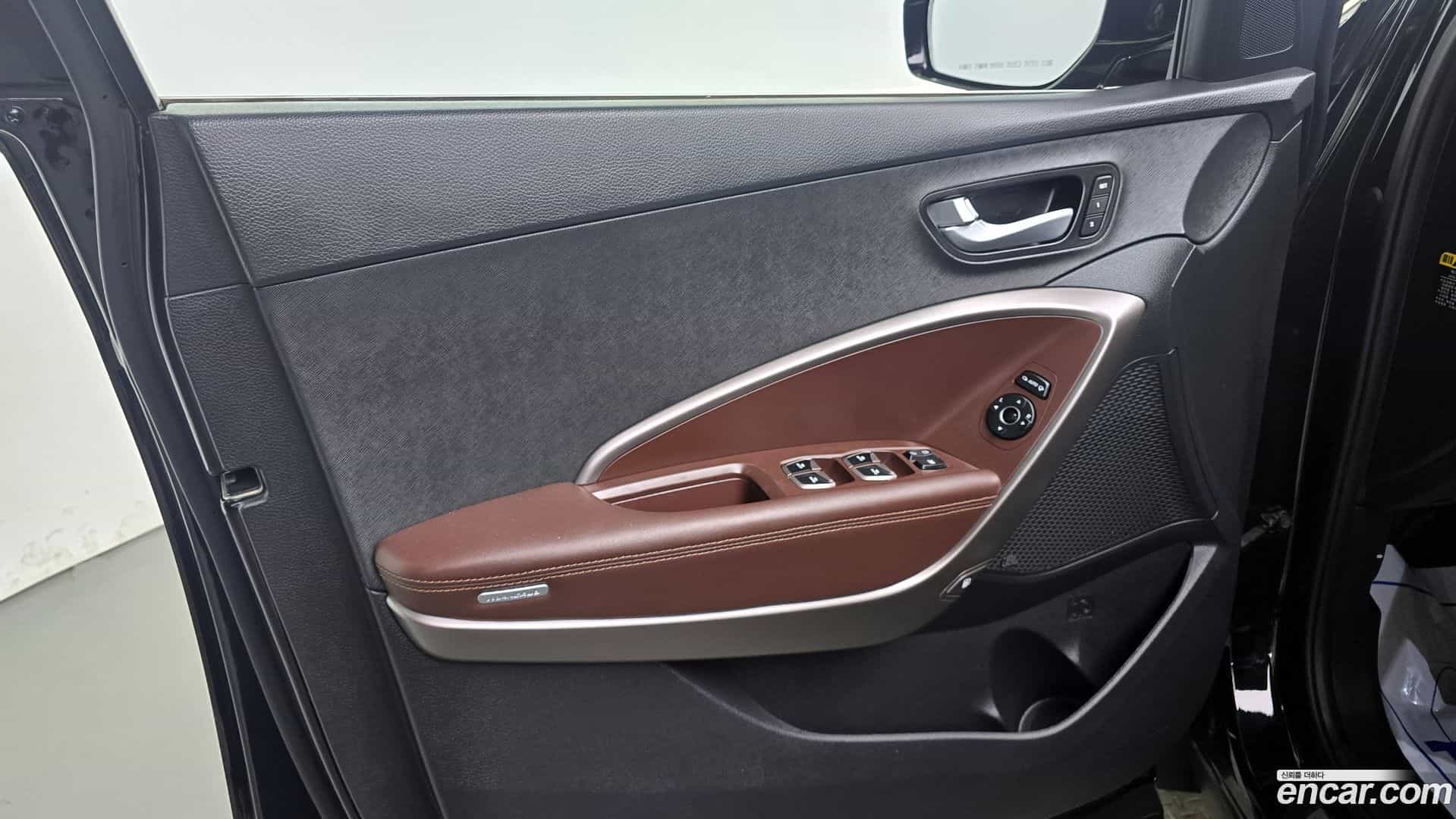 Maxcruz Hyundai 2017.8-INNER-034