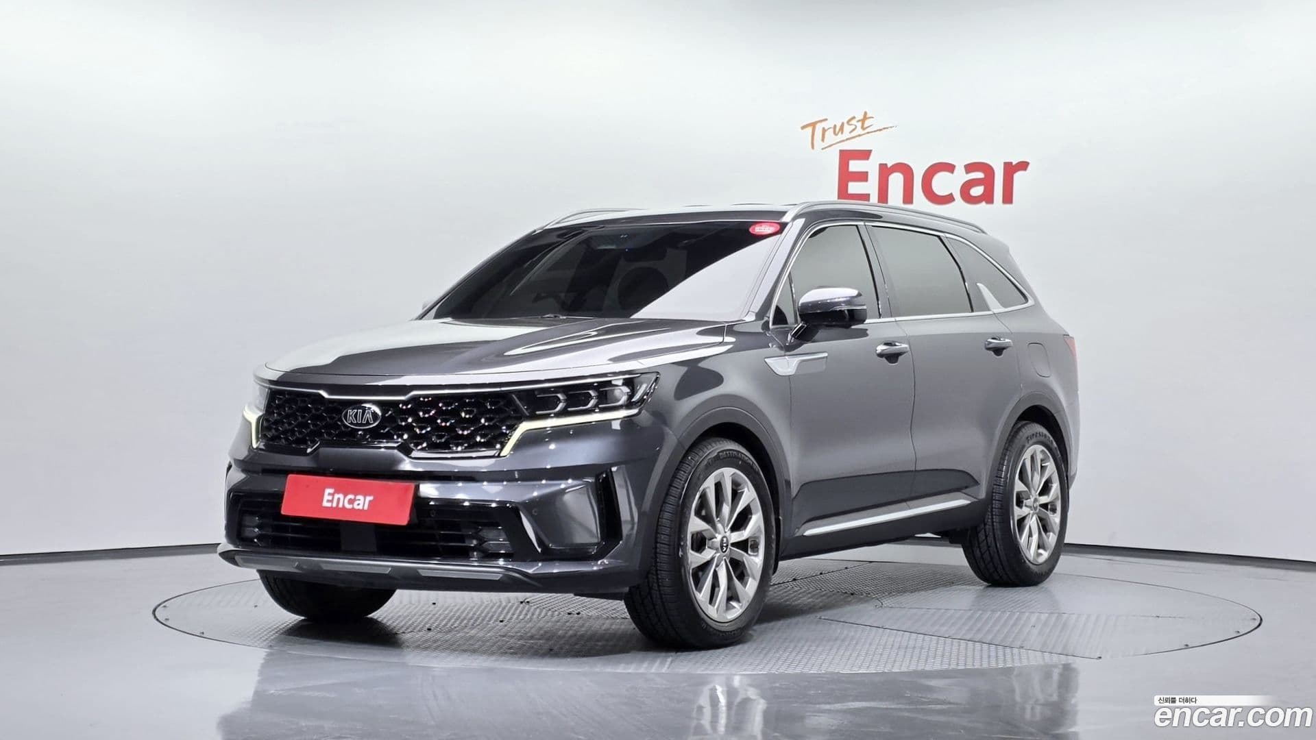 Main__Slider__Photo:Sorento Kia 2020.9-0
