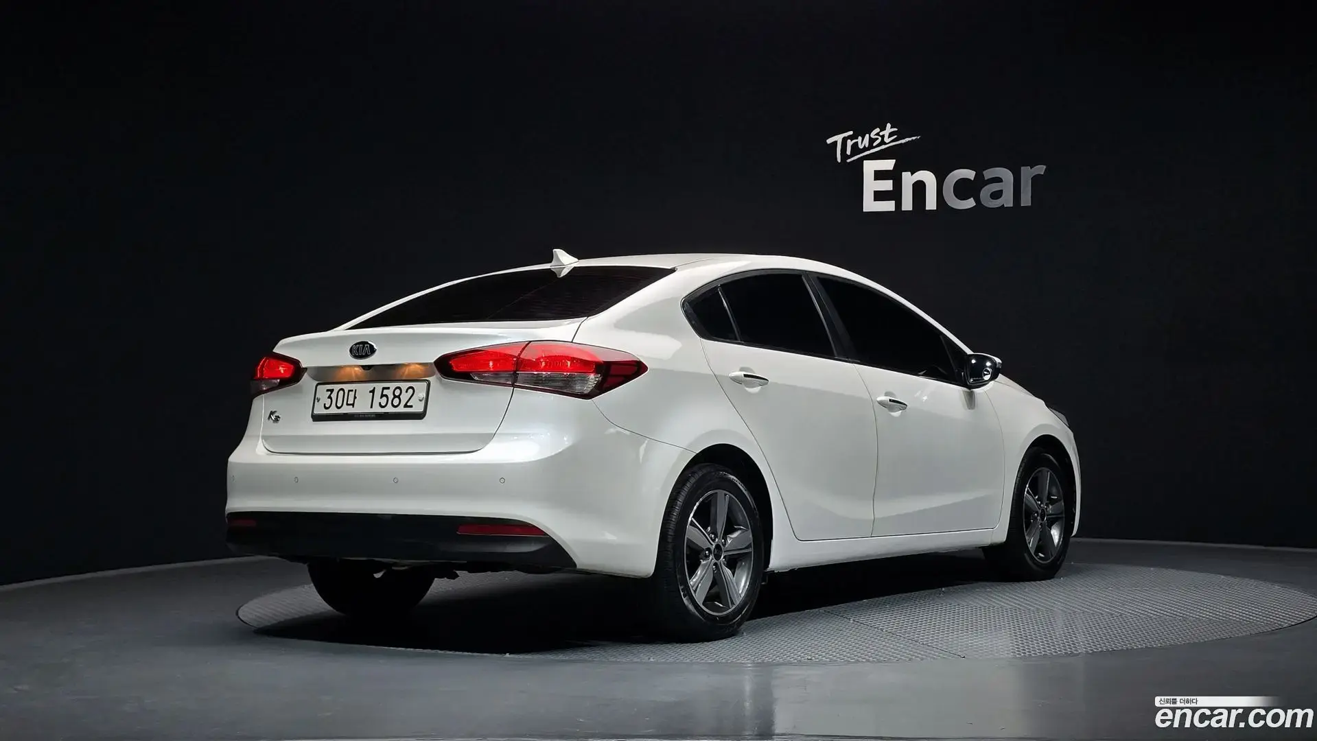 Main__Slider__Photo:K3 Kia 2018.2-1