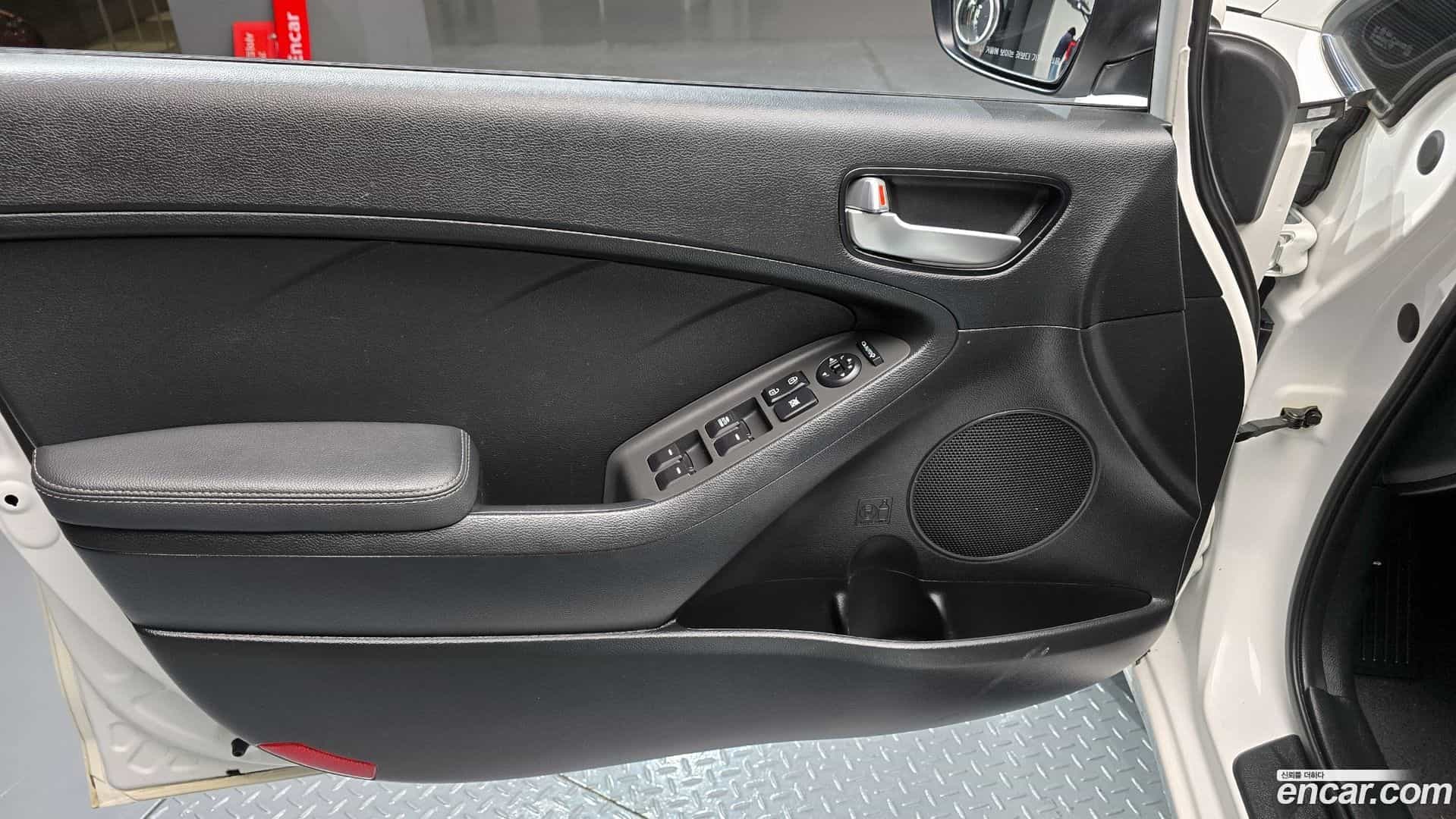 K3 Kia 2018.2-INNER-034