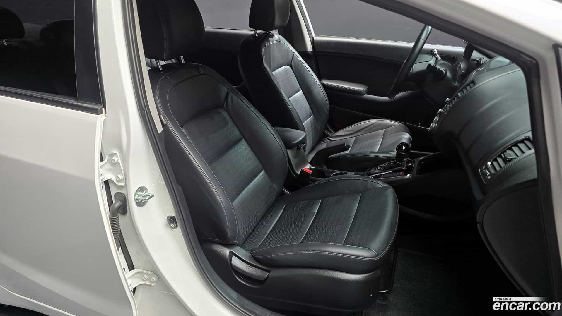 K3 Kia 2018.2-INNER-036