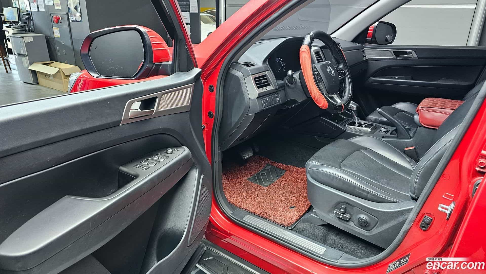 Rexton KG Mobility 2019.4-INNER-010