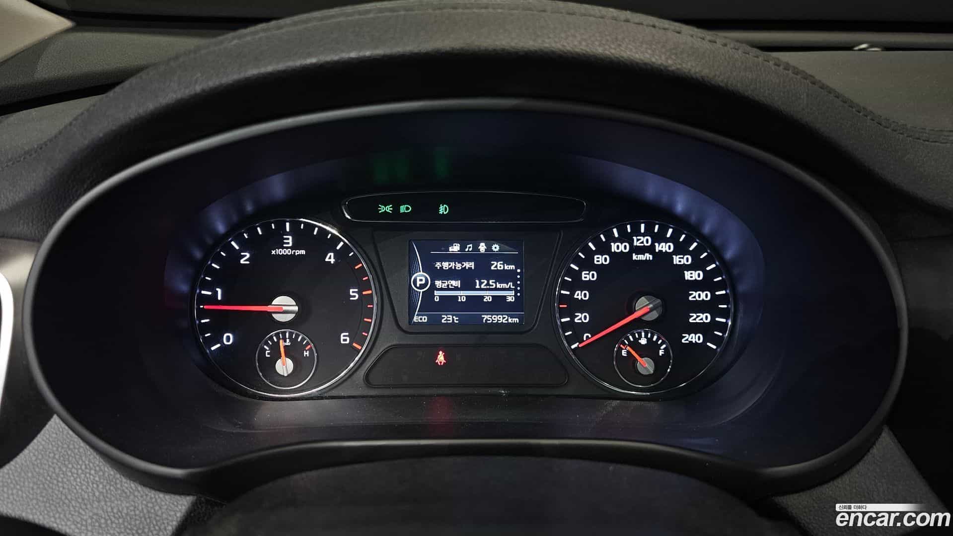 Sorento Kia 2015.6-INNER-008
