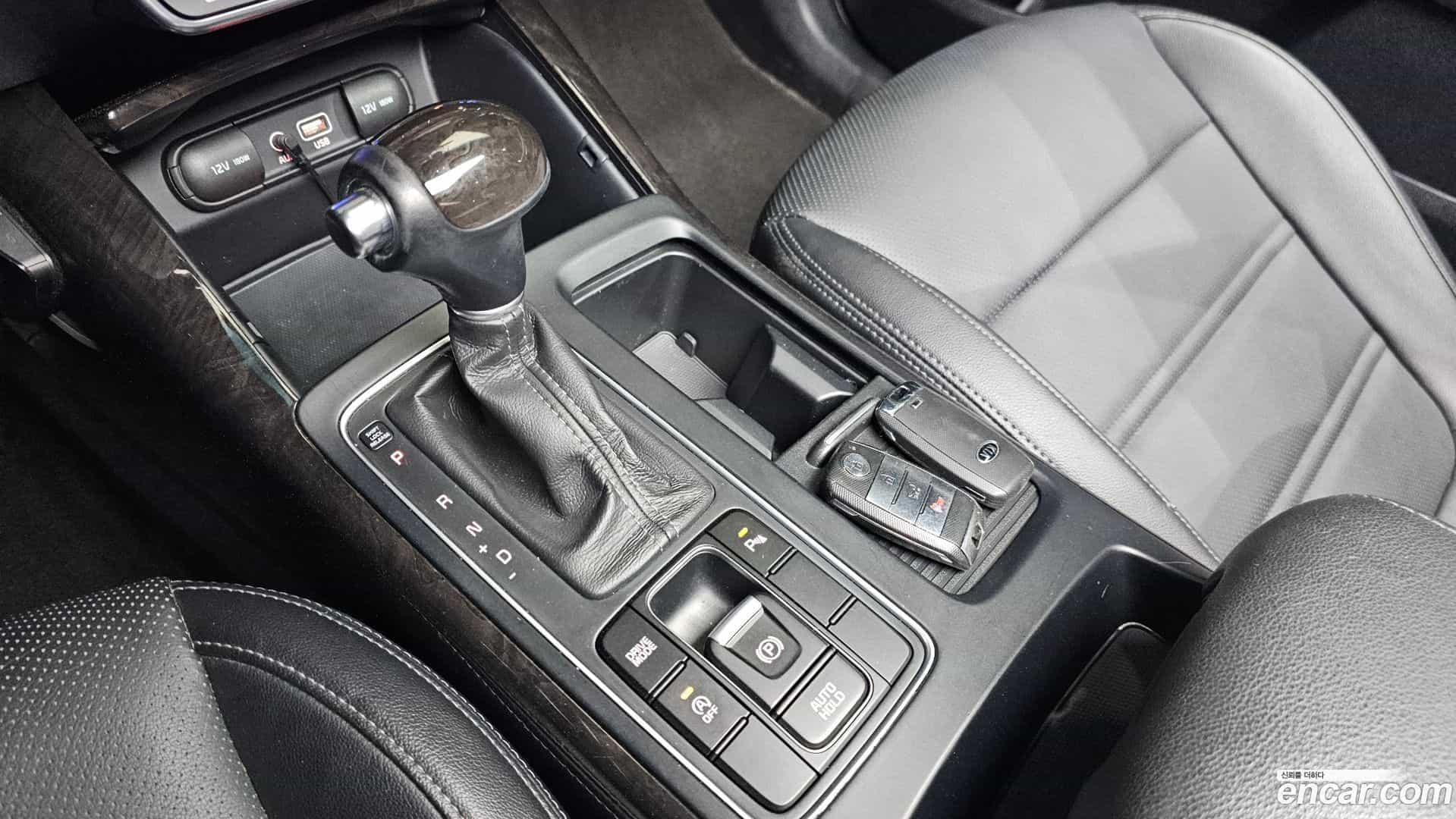 Sorento Kia 2015.6-INNER-009