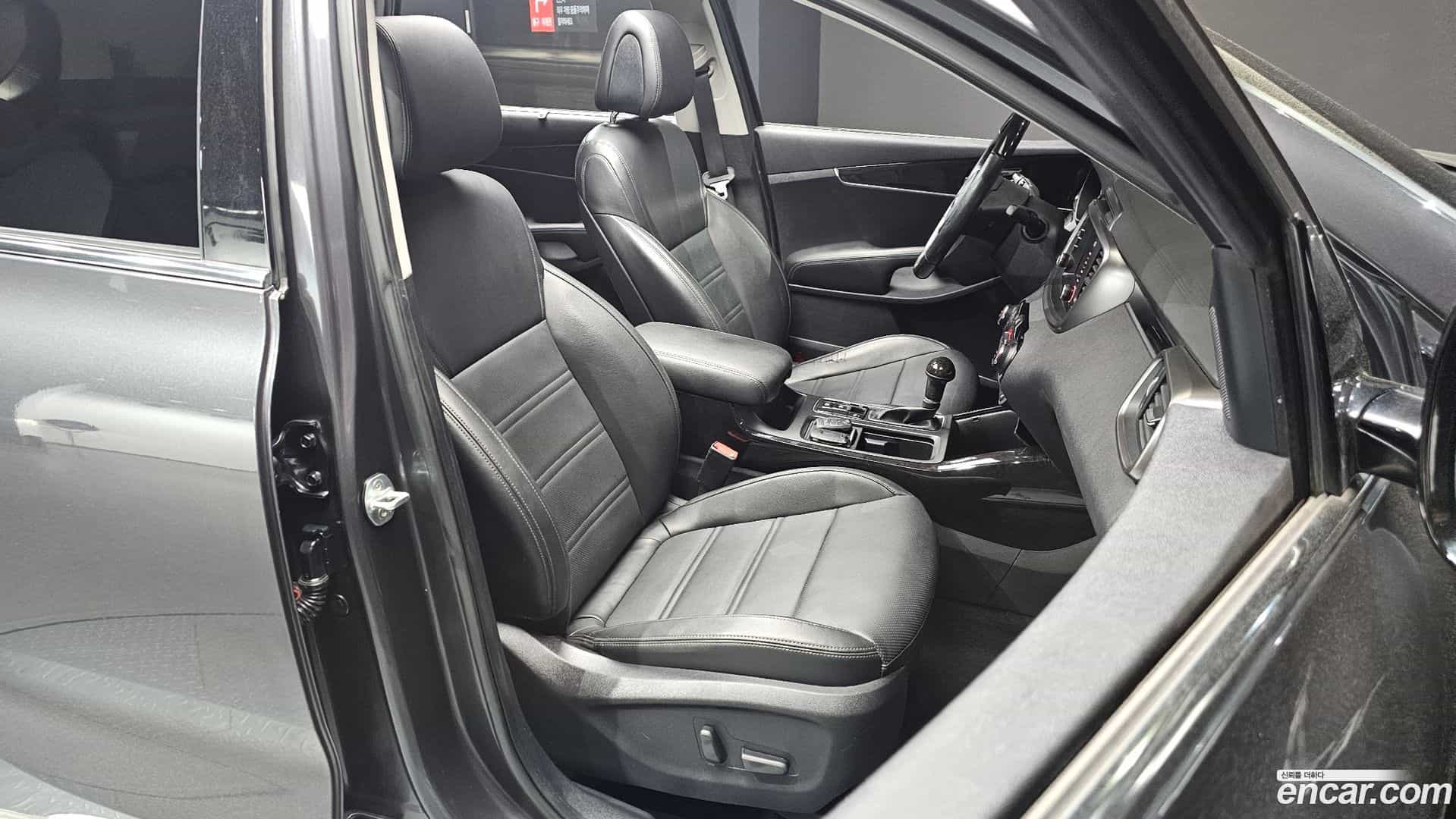 Sorento Kia 2015.6-OPTION-015