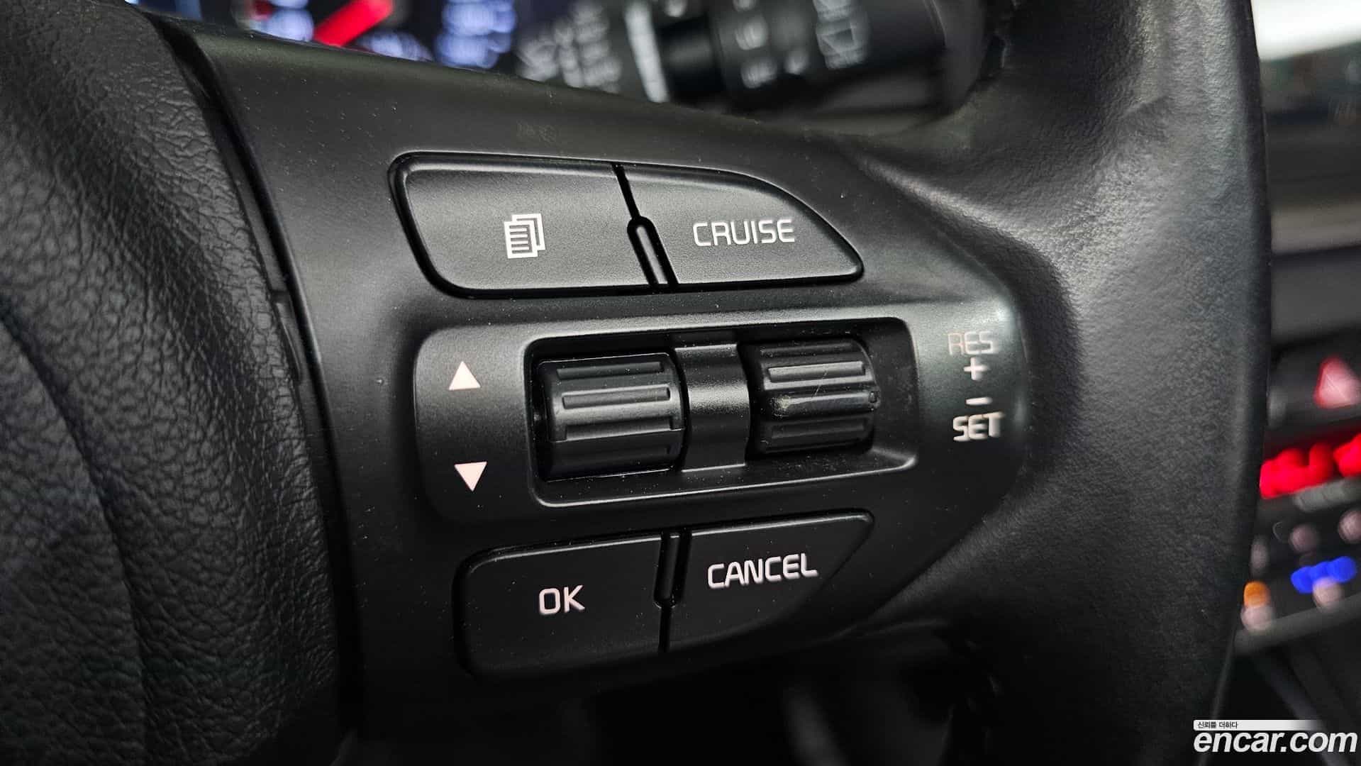 Sorento Kia 2015.6-OPTION-022