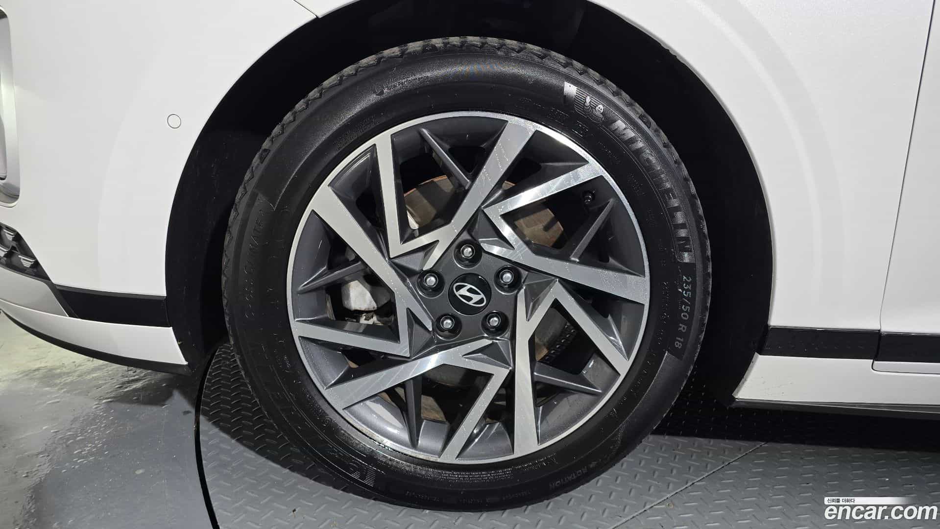 Grandeur Hyundai 2023.0-OUTER-005