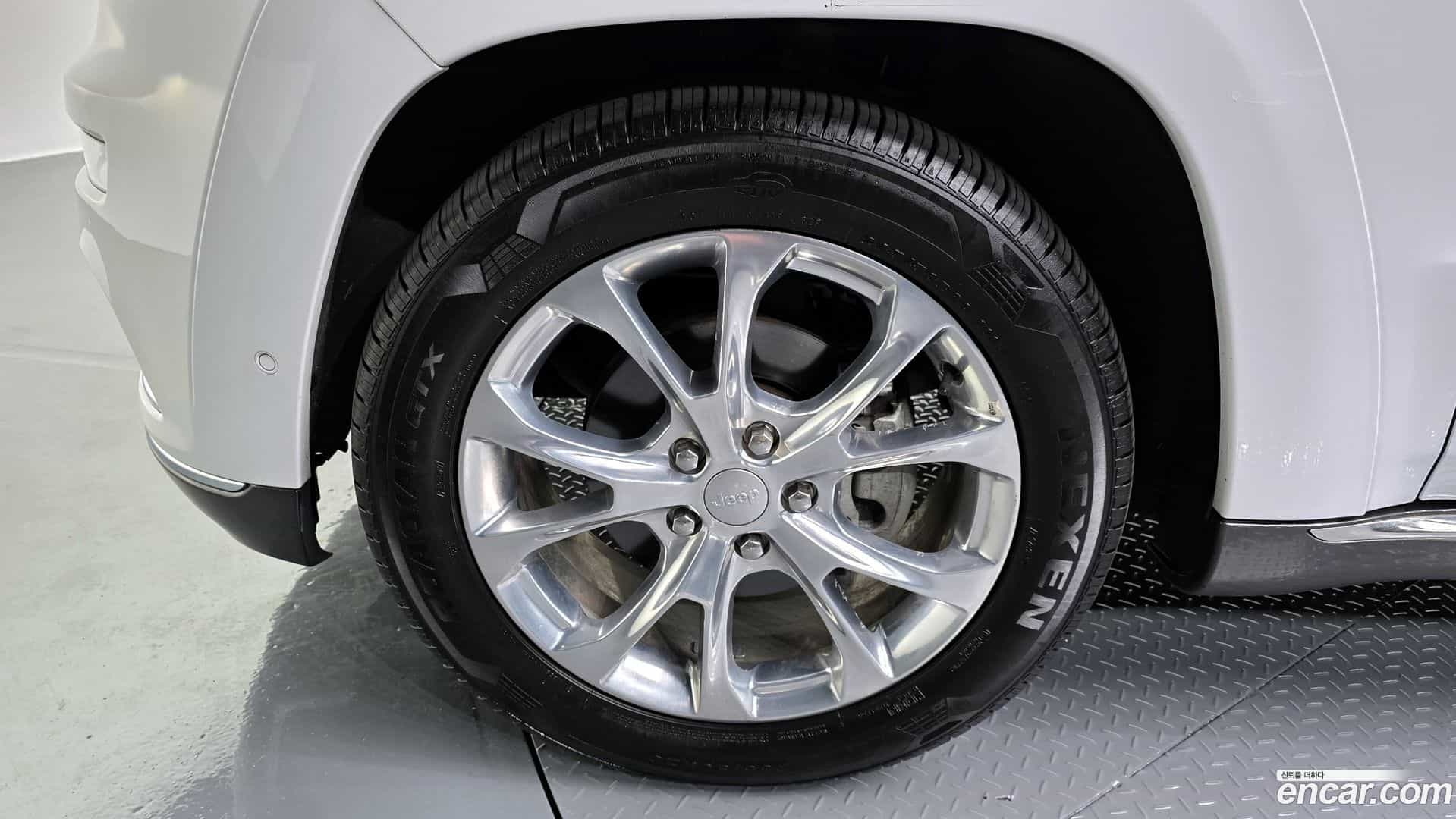 Cherokee Jeep 2019.9-OUTER-005