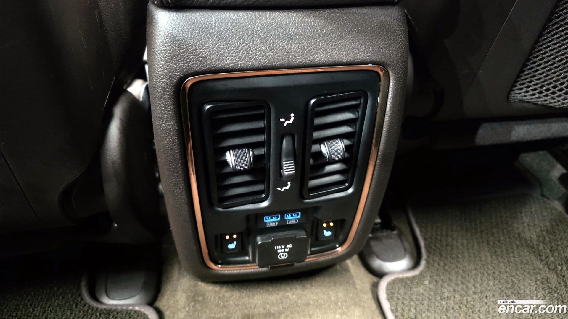 Main__Slider__Photo:Cherokee Jeep 2019.9-29