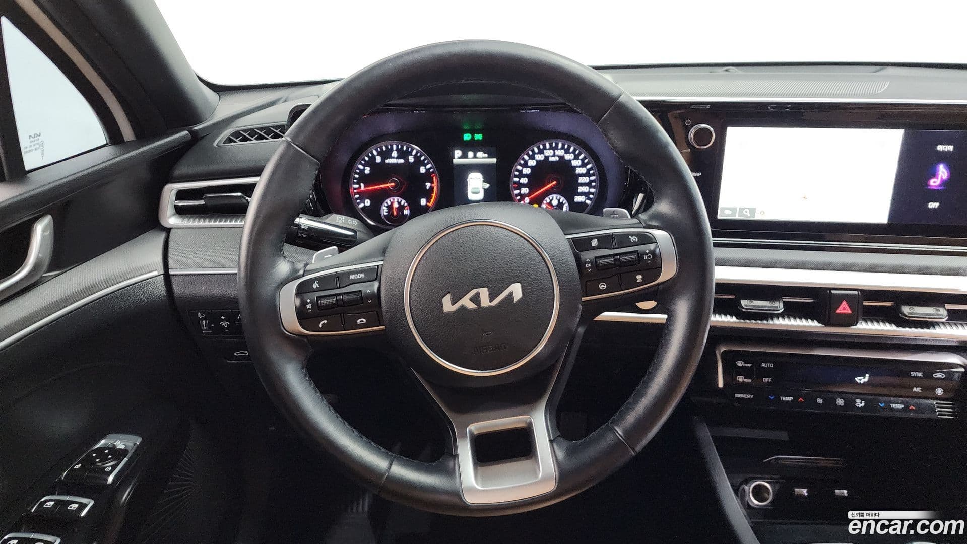 Main__Slider__Photo:K5 Kia 2022.1-11