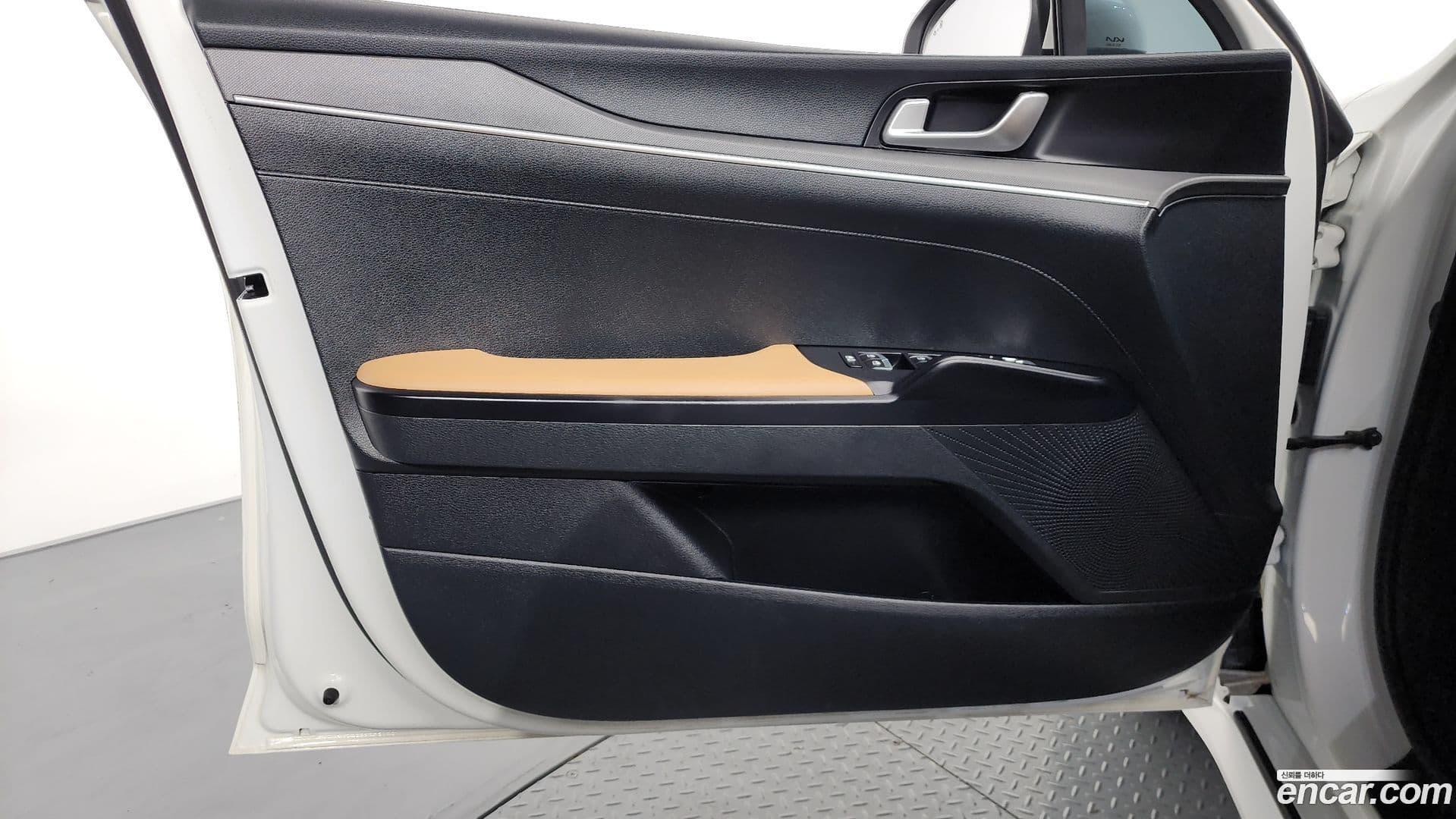 Main__Slider__Photo:K5 Kia 2022.1-23