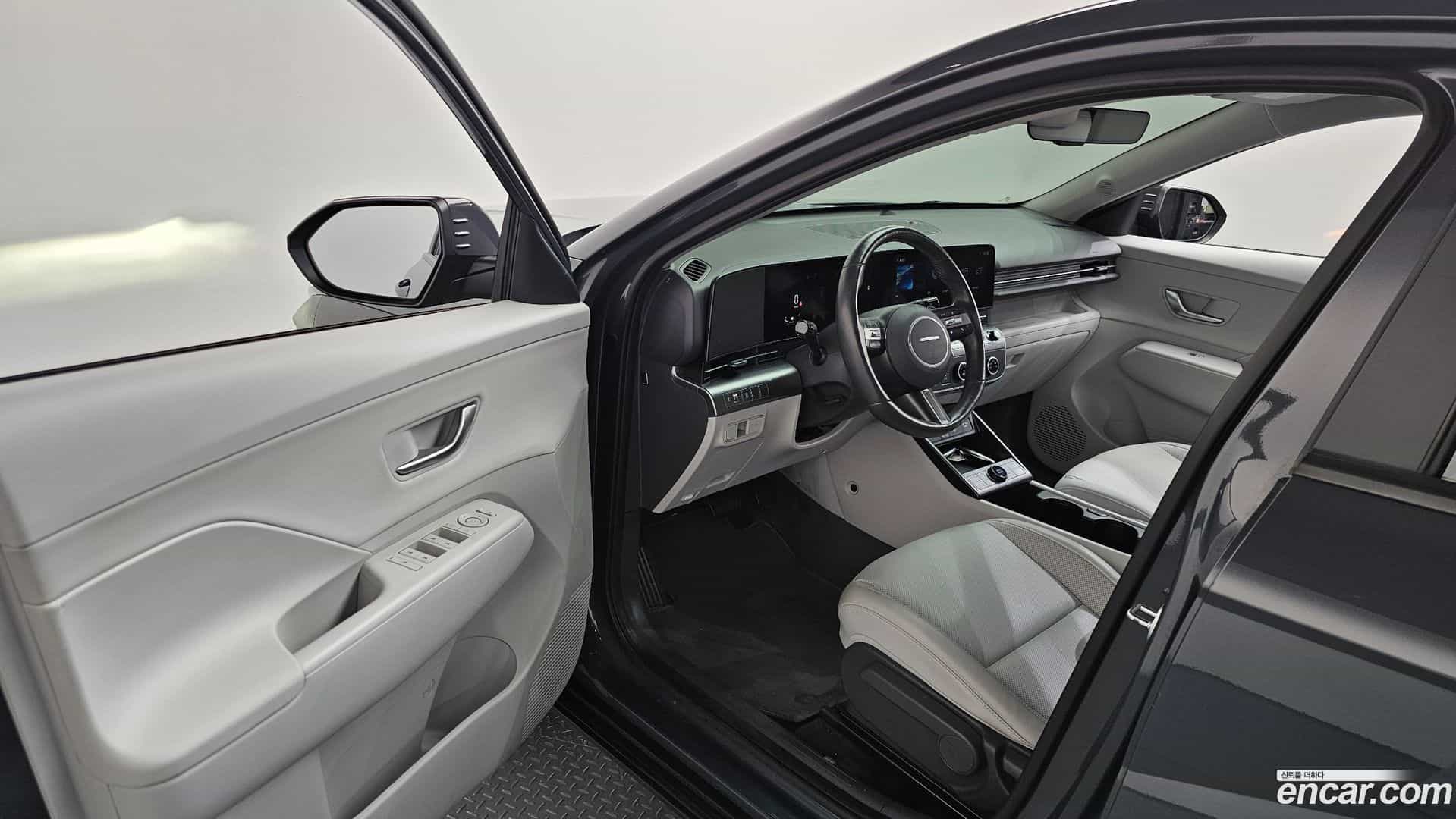 Kona Hyundai 2023.2-INNER-010