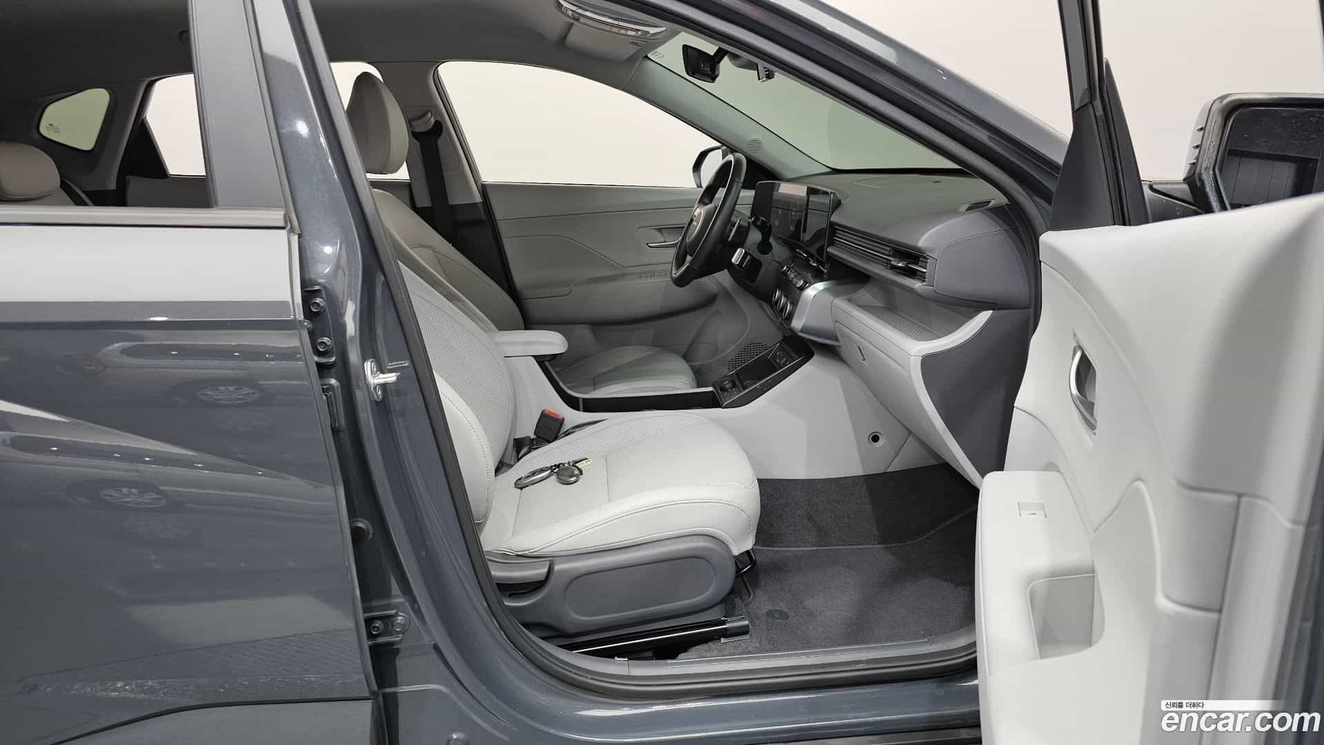 Kona Hyundai 2023.2-INNER-036