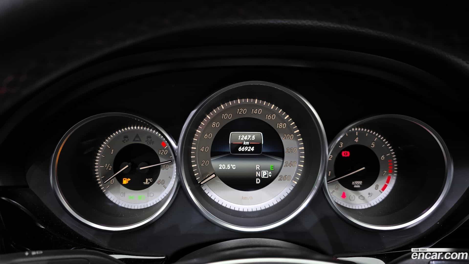 CLS-Class Mercedes-Benz 2017.5-INNER-008