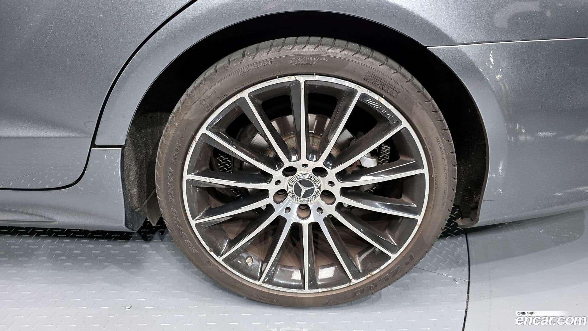 Main__Slider__Photo:CLS-Class Mercedes-Benz 2017.5-20