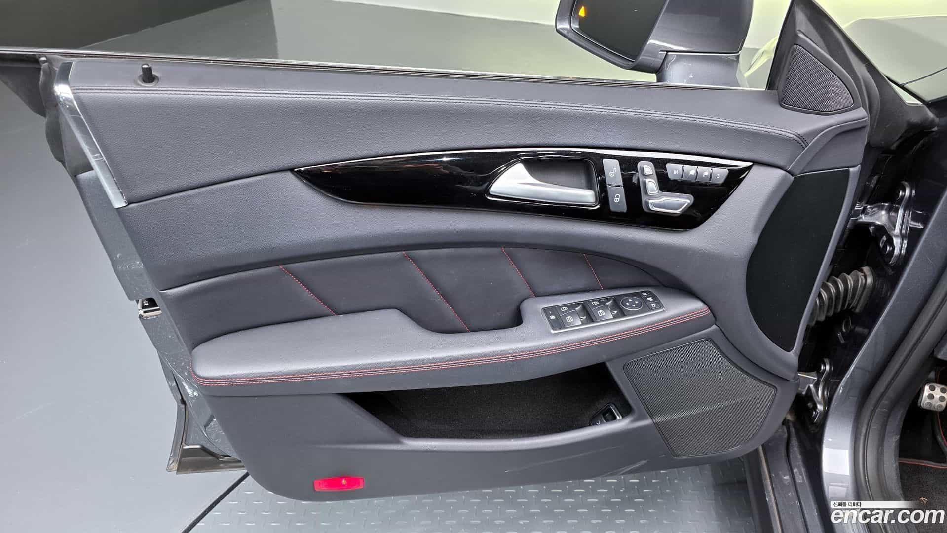CLS-Class Mercedes-Benz 2017.5-INNER-034