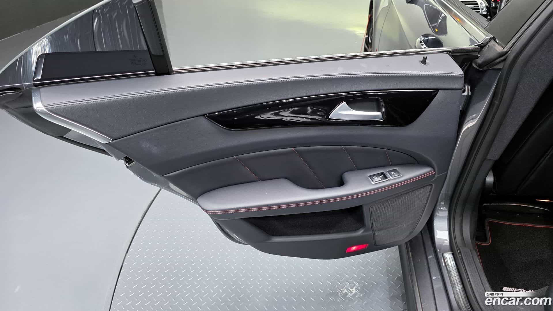 CLS-Class Mercedes-Benz 2017.5-INNER-035