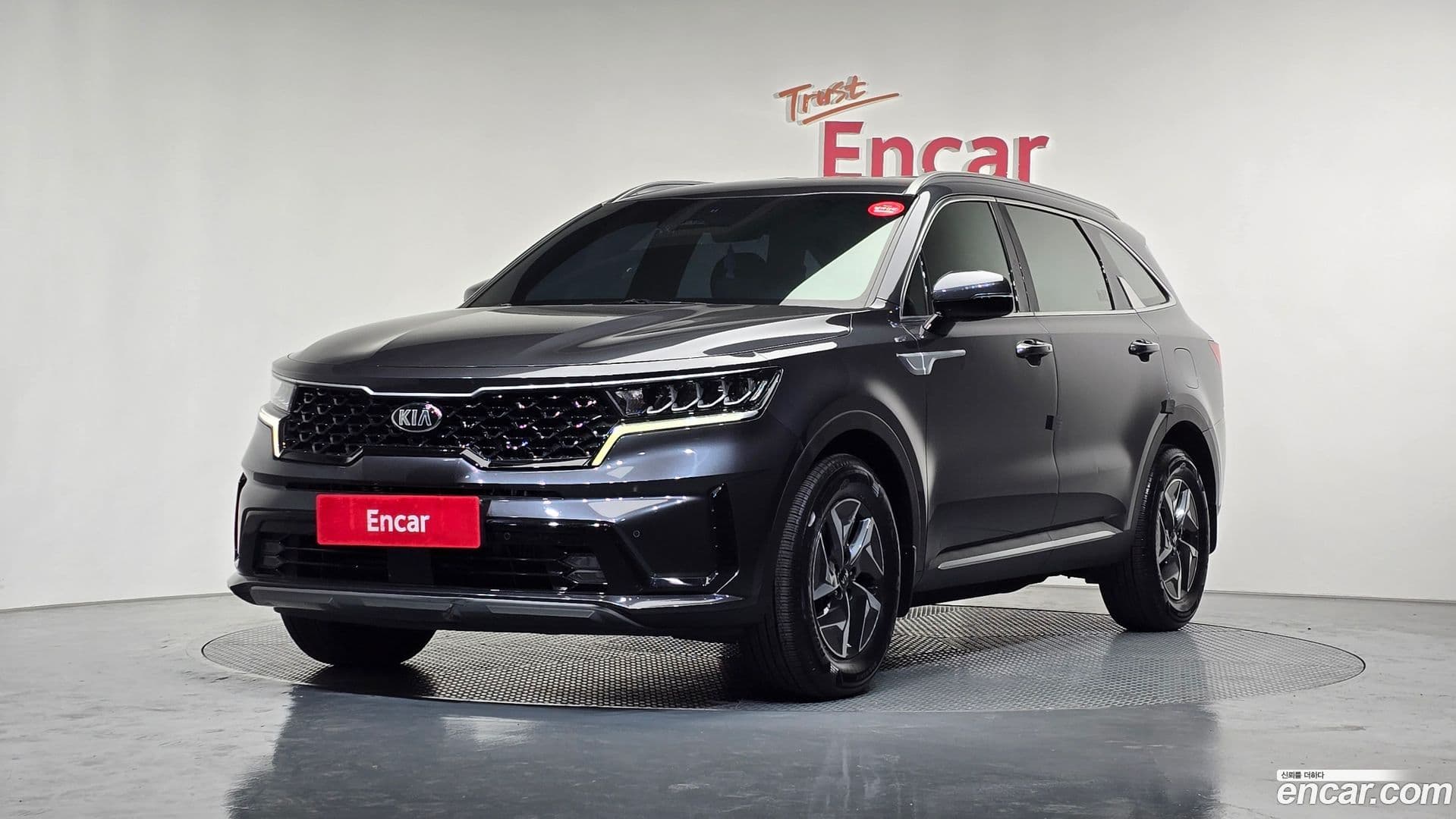 Main__Slider__Photo:Sorento Kia 2021.1-0