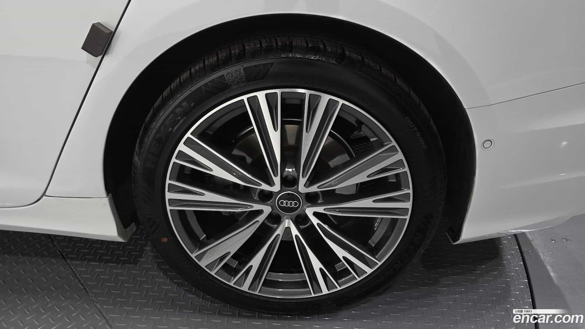A6 Audi 2022.11-OUTER-031