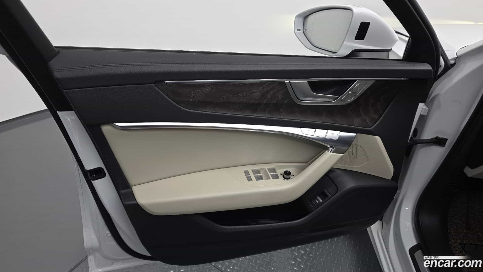 A6 Audi 2022.11-INNER-034