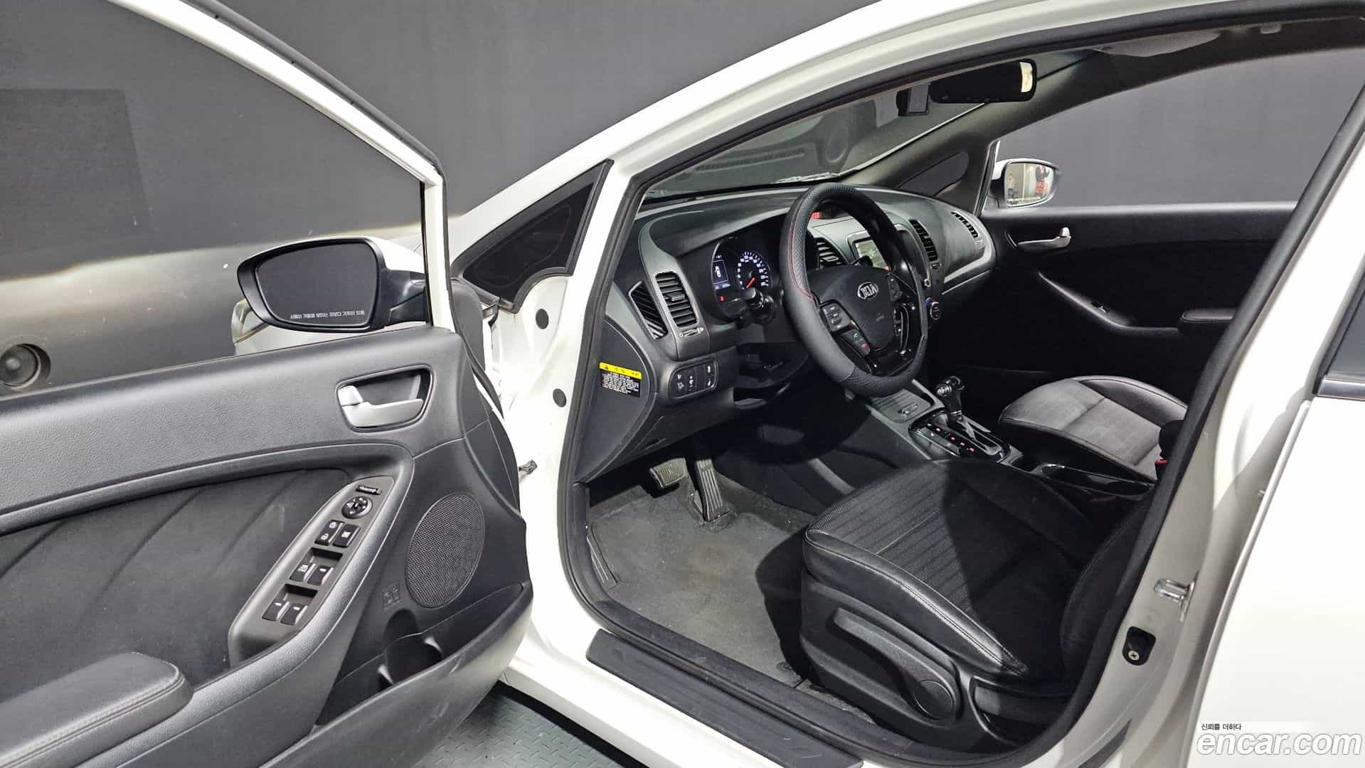 K3 Kia 2016.11-INNER-010