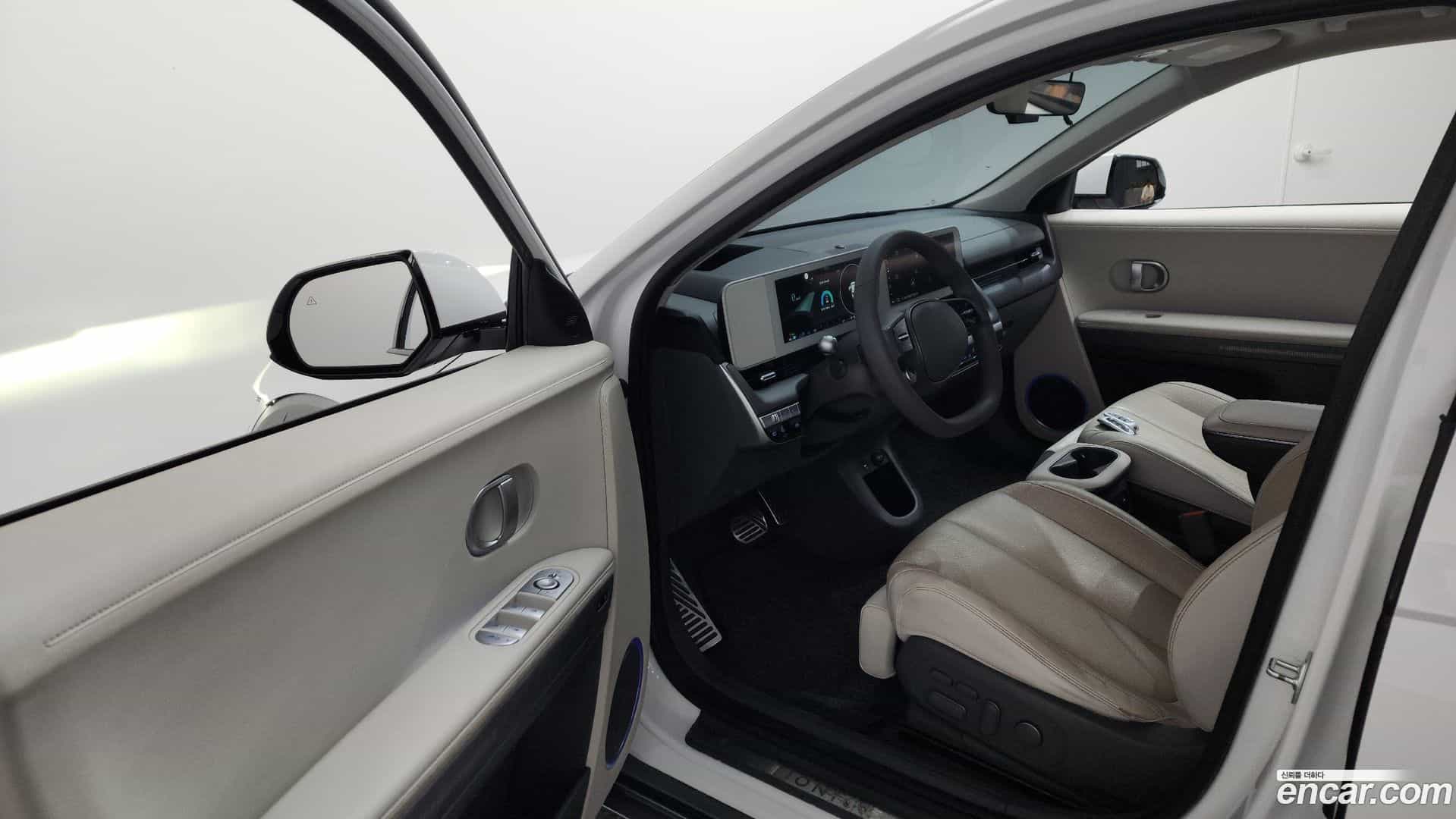 Ioniq5 Hyundai 2022.2-INNER-010
