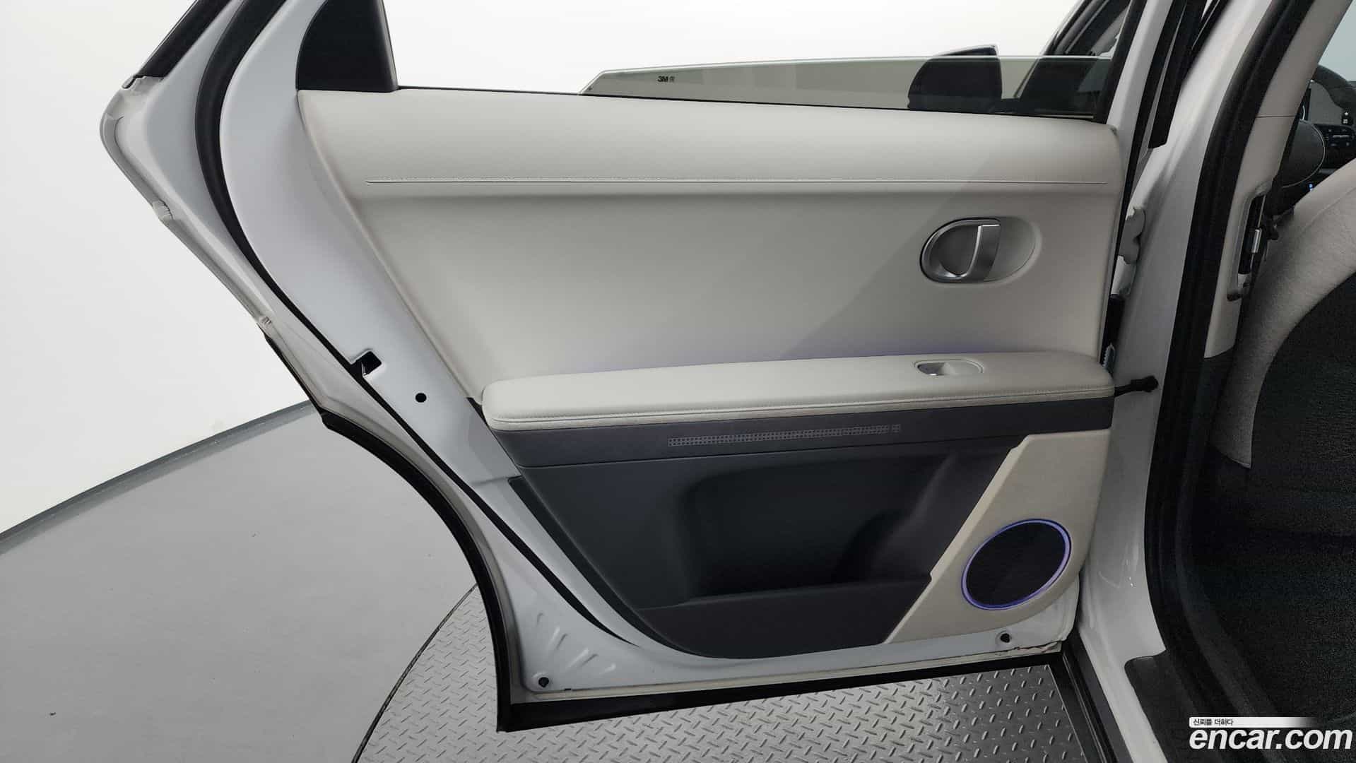 Ioniq5 Hyundai 2022.2-INNER-035