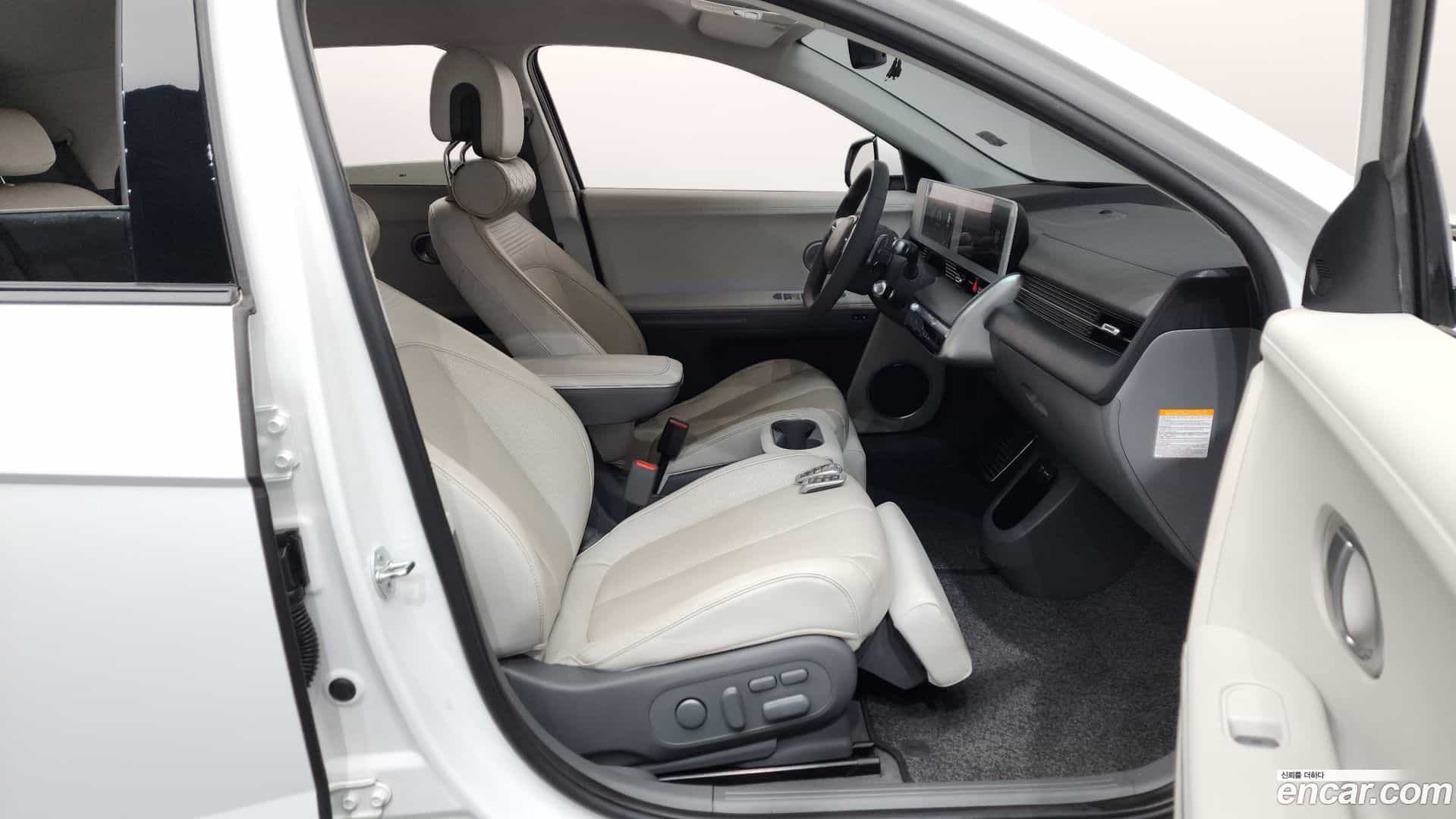 Ioniq5 Hyundai 2022.2-INNER-036